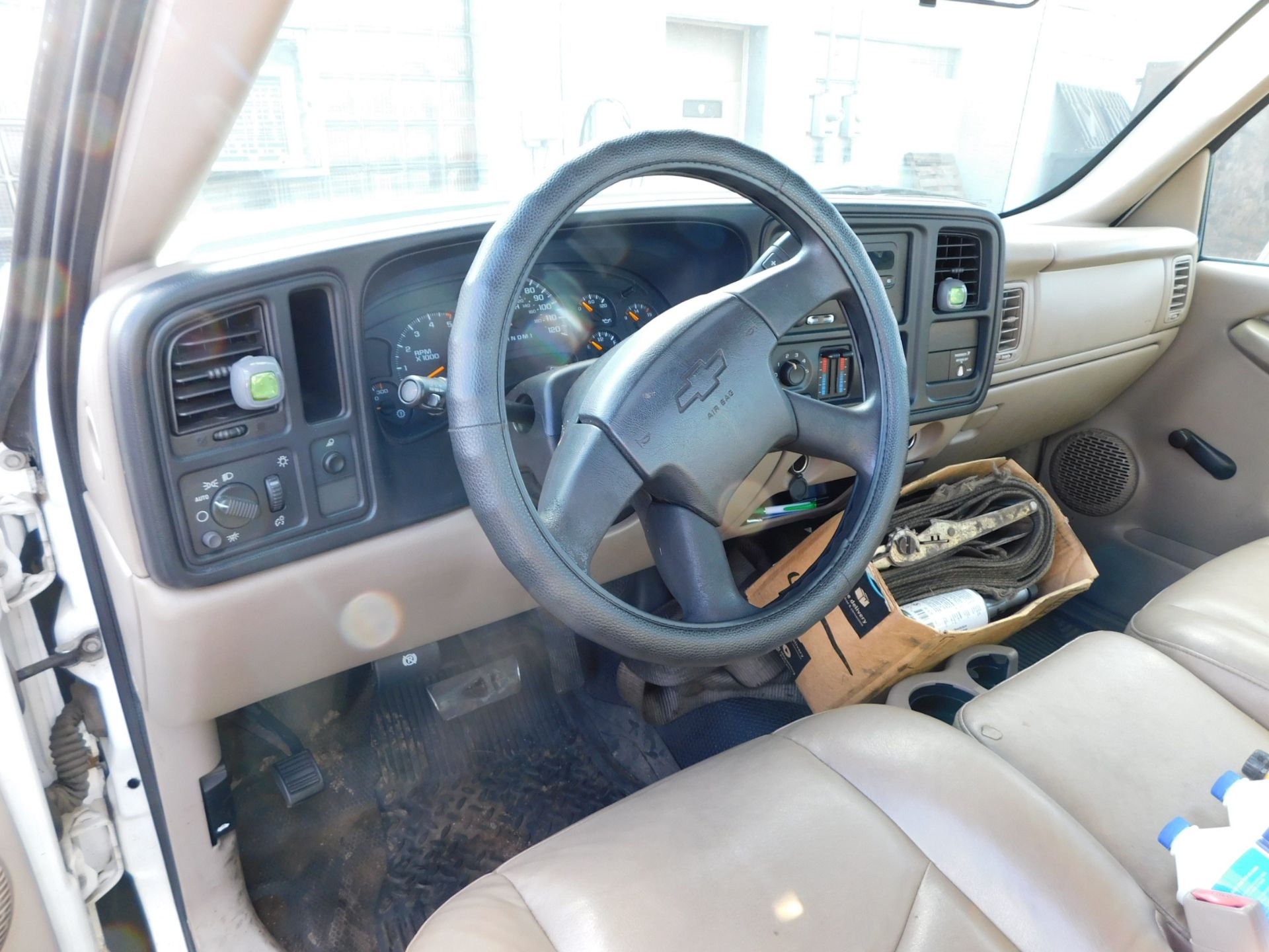 2006 Chevrolet 3500 Silverado Single Axle Straight Truck, VIN 1GBJC34D36E198843, Duramax Diesel - Image 22 of 33