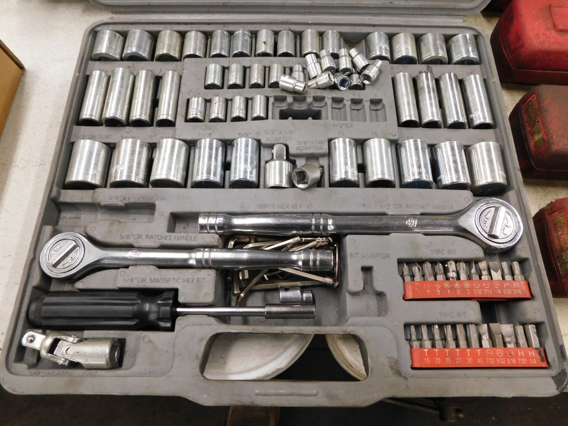 Mechanics Products Tool Set