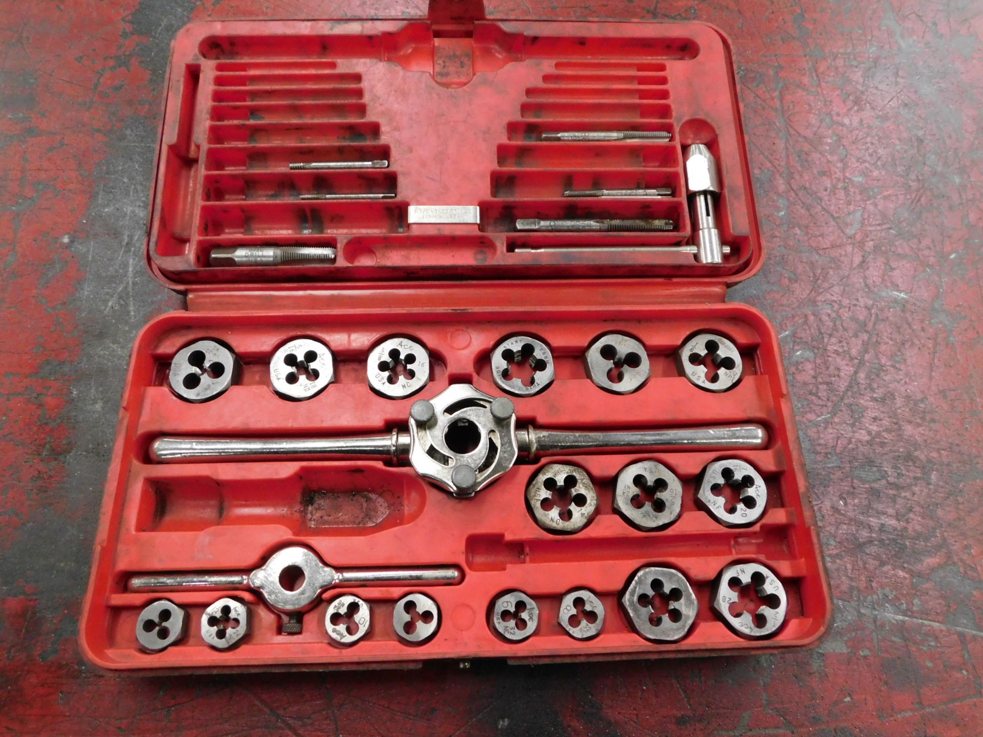 Tap & Die Set