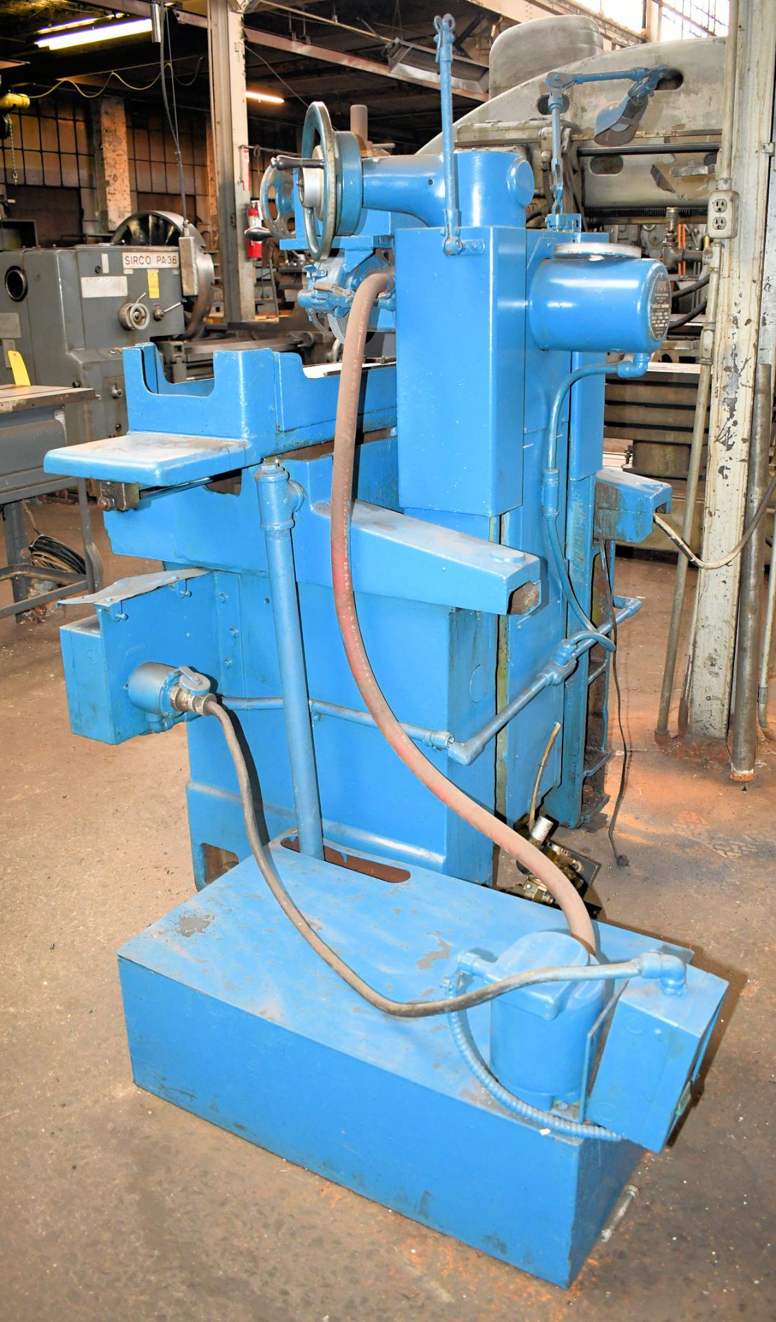 Norton 6" x 18" Hydraulic Surface Grinder, Automatic Feed, 6" x 18" Magnetic Chuck, Phase II - Image 3 of 4