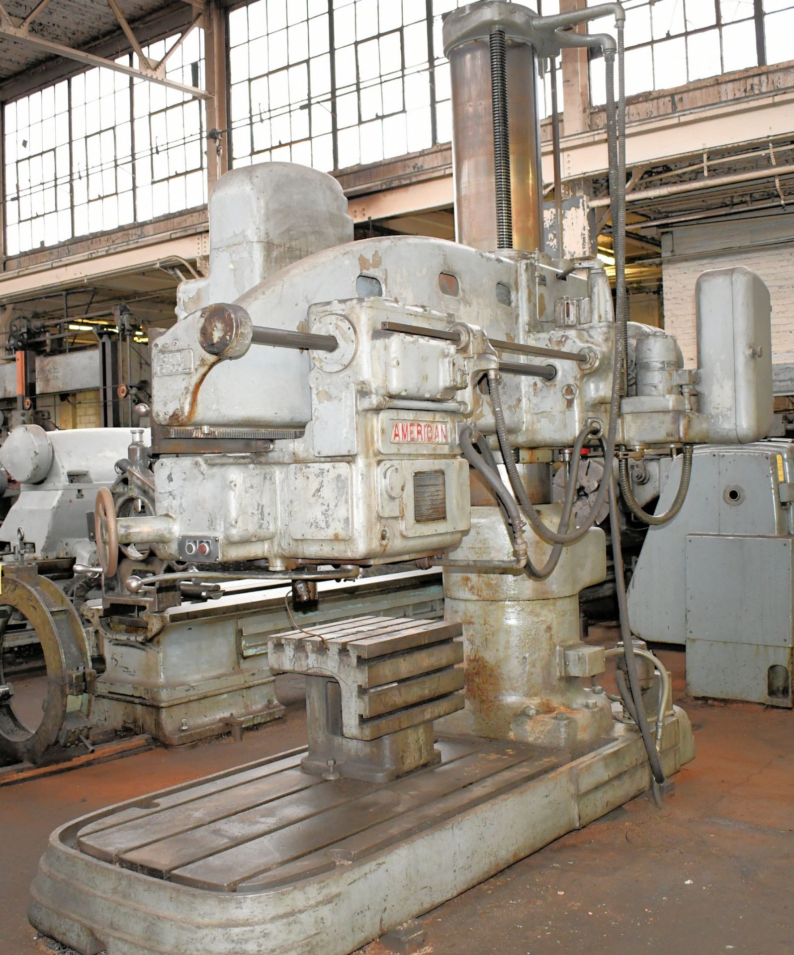 American Hole Wizard 5' Arm X 15" Column Radial Arm Drill, S/N 73055, 18" X 24" Box Table - Image 2 of 6