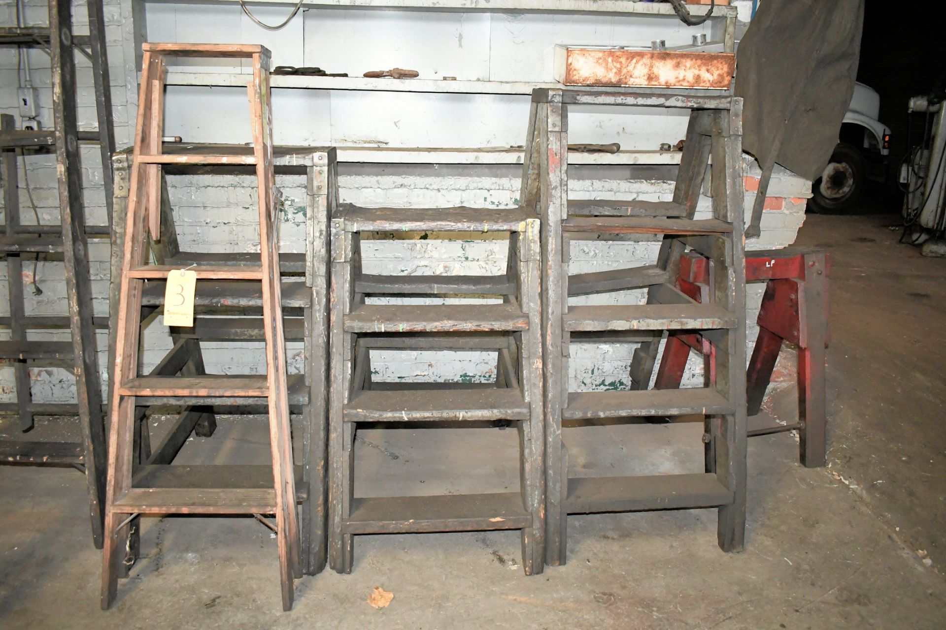 Lot-(3) Wooden Steps with (1) 5' Wooden Step Ladder