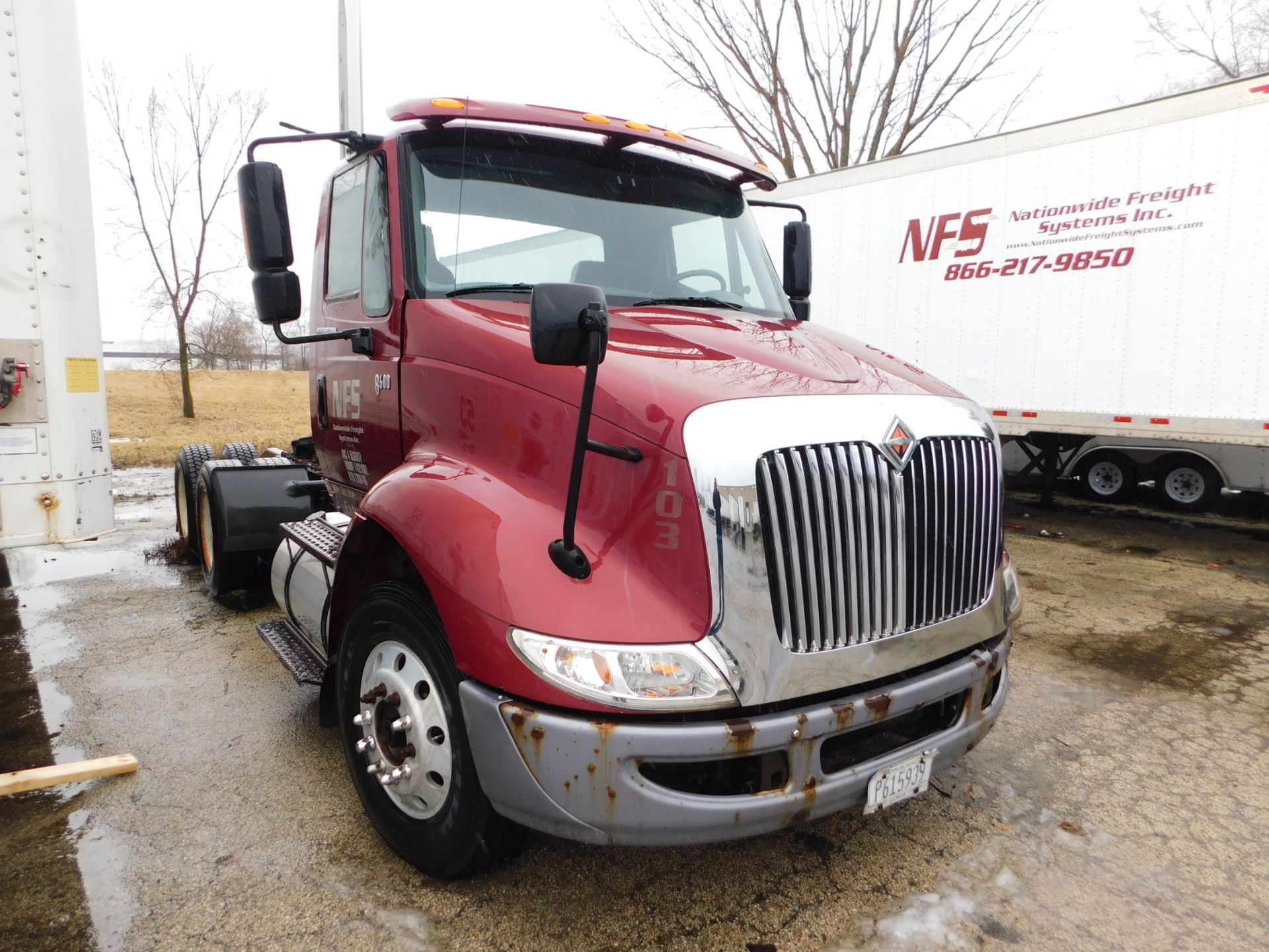 2007 International Day Cab, Model RF027, Diesel, VIN 1HSHXAHR07J422837, (Not in working condition) - Image 2 of 13