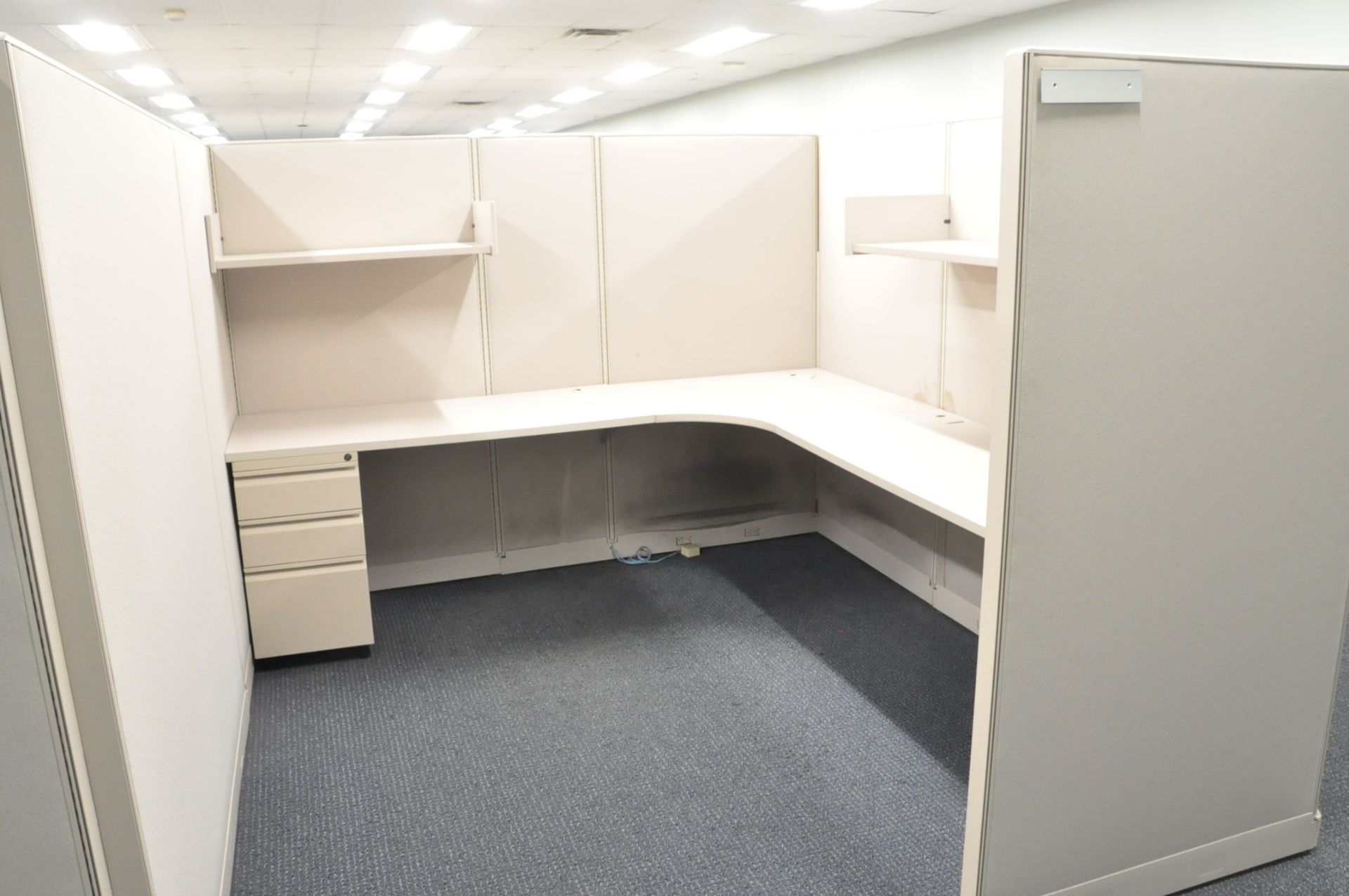 Lot-(1) Trendway 6-Station Cubicle Partition Work System - Image 4 of 9