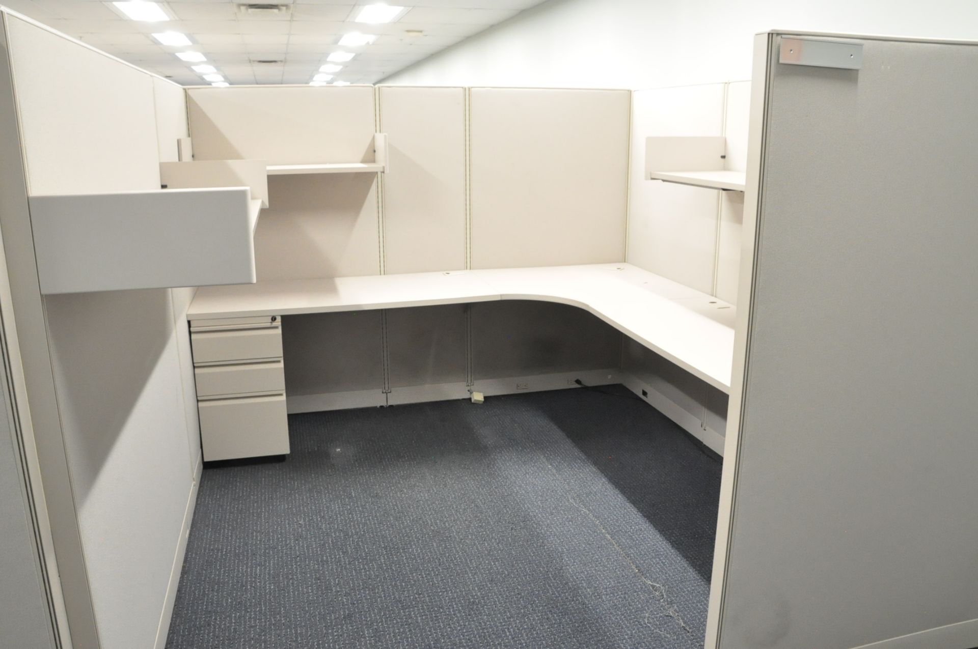 Lot-(1) Trendway 6-Station Cubicle Partition Work System - Image 5 of 9