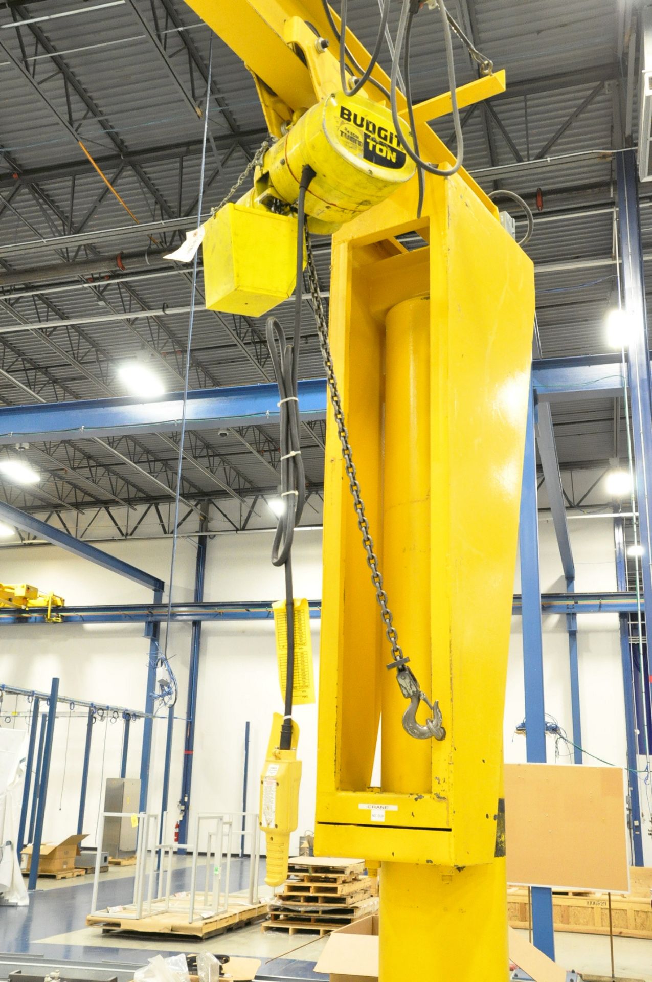 No Name 3/4-Ton Capacity 360-Degree Floor Standing Jib Crane with Budgit 3/4-Ton Electric Hoist, 14' - Image 3 of 7