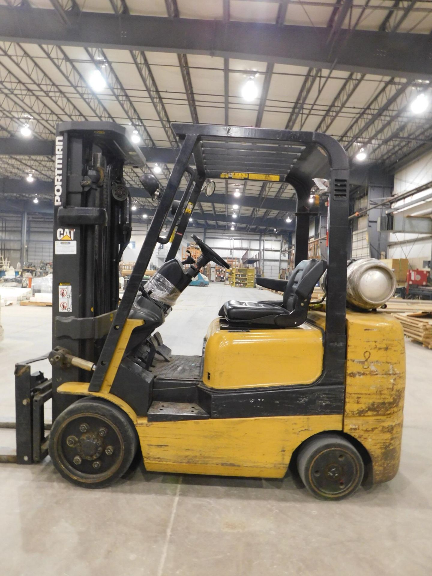 Caterpillar Model GC25K Fork Lift, s/n AT82C-03349, 4,700 Lb. Capacity, LP, Hard Tire, 3-Stage Mast, - Image 3 of 26