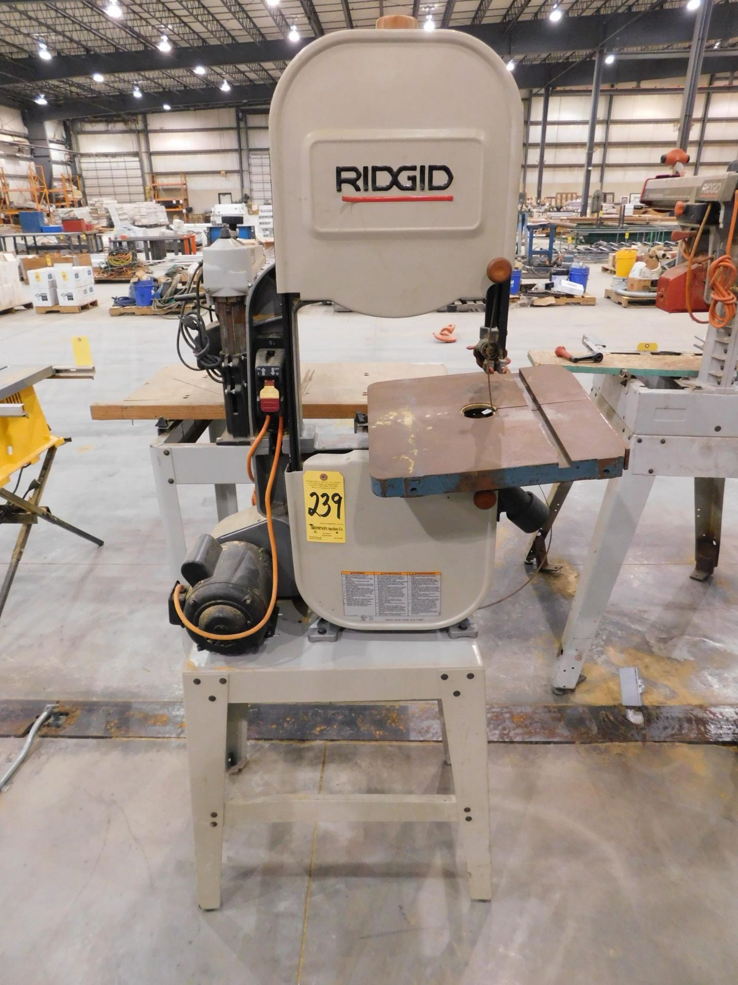 Ridgid BS14000, 14" Vertical Band Saws, 110/1/60, Note: Table Bracket is Broken