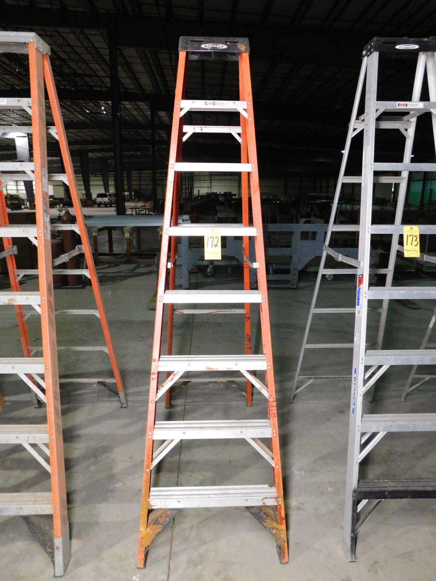 Werner 8' Fiberglass Step Ladder