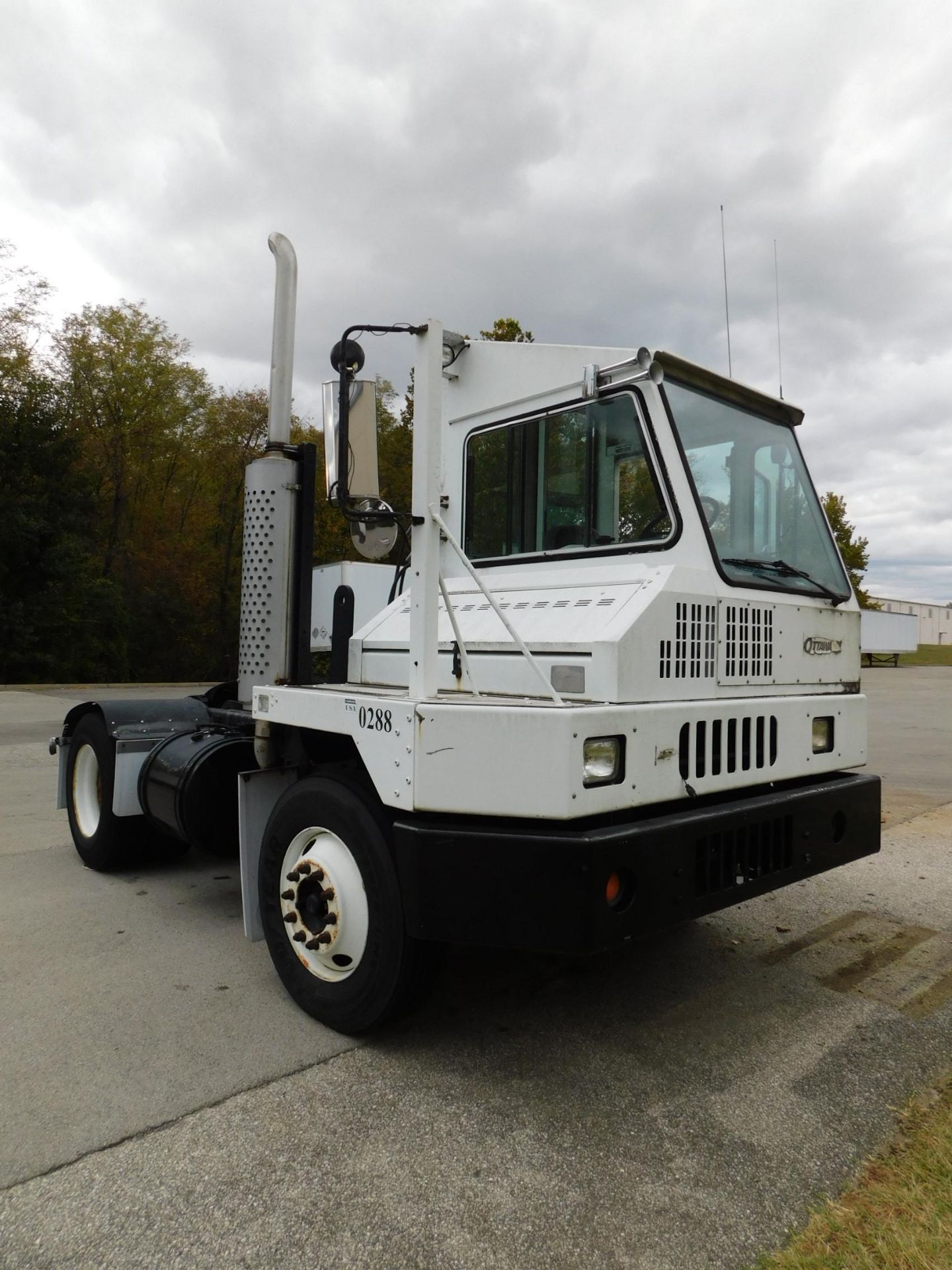 2005 Ottawa Model 30 Yard Tractor, s/n 310288, 43,206 Miles, 22,549 Hours, Cummins Diesel, Unit - Image 7 of 28