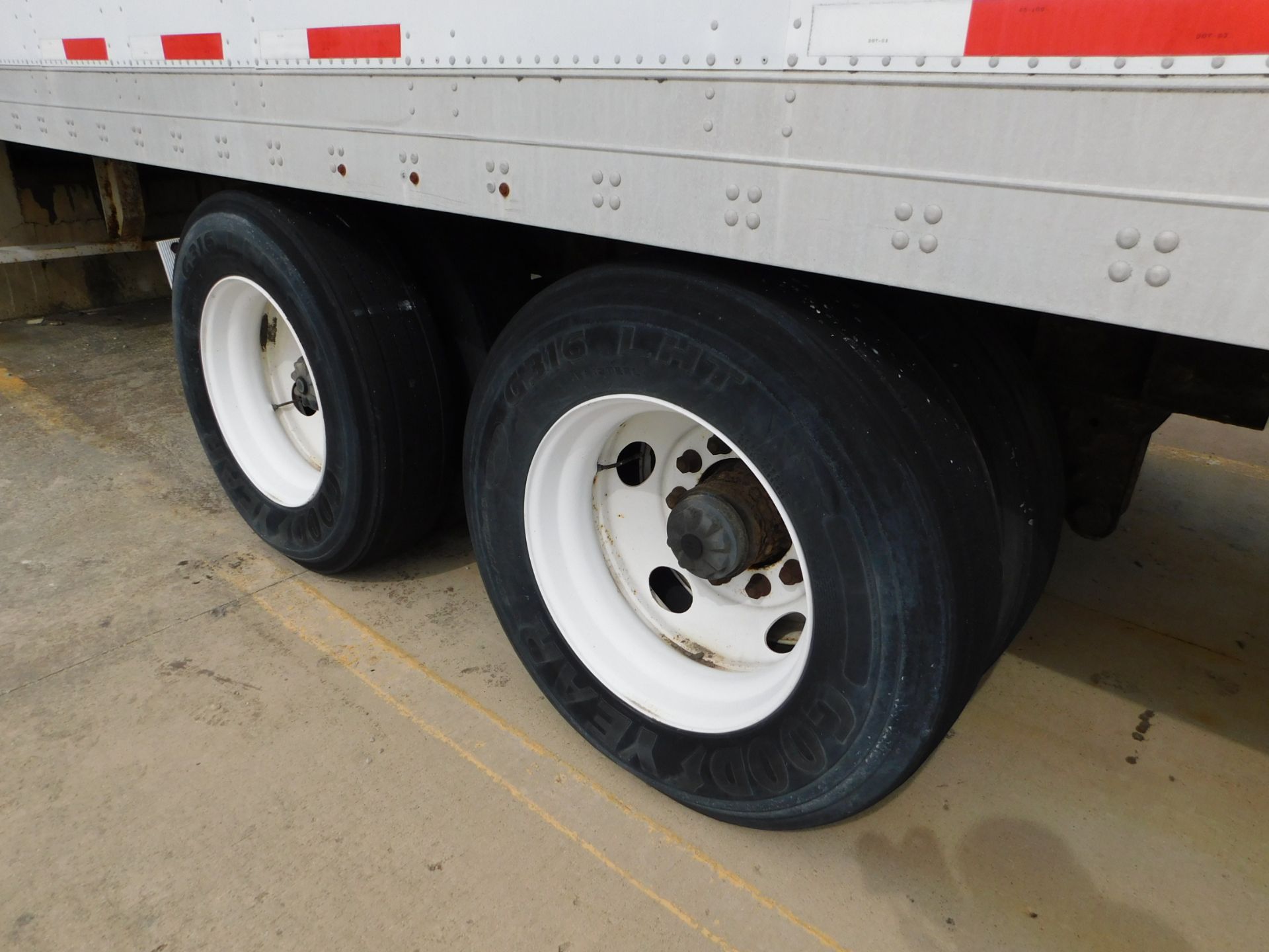 1995 Fruehauf 53' Van Trailer, 68,000 lb. GVWR, VIN 2V05325TE004088, Roll Up Rear Door, Unit 88, - Image 6 of 6