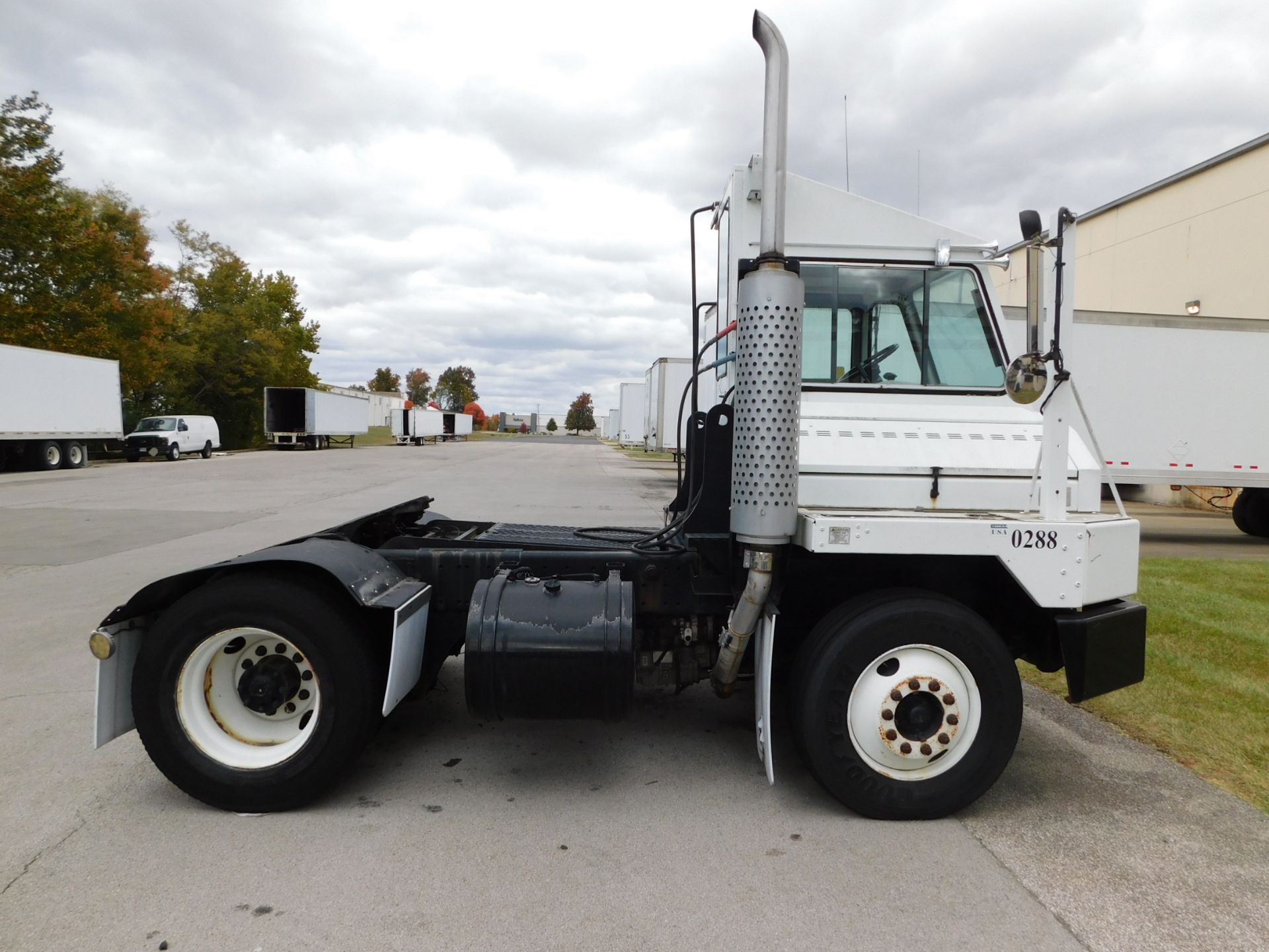 2005 Ottawa Model 30 Yard Tractor, s/n 310288, 43,206 Miles, 22,549 Hours, Cummins Diesel, Unit - Image 6 of 28