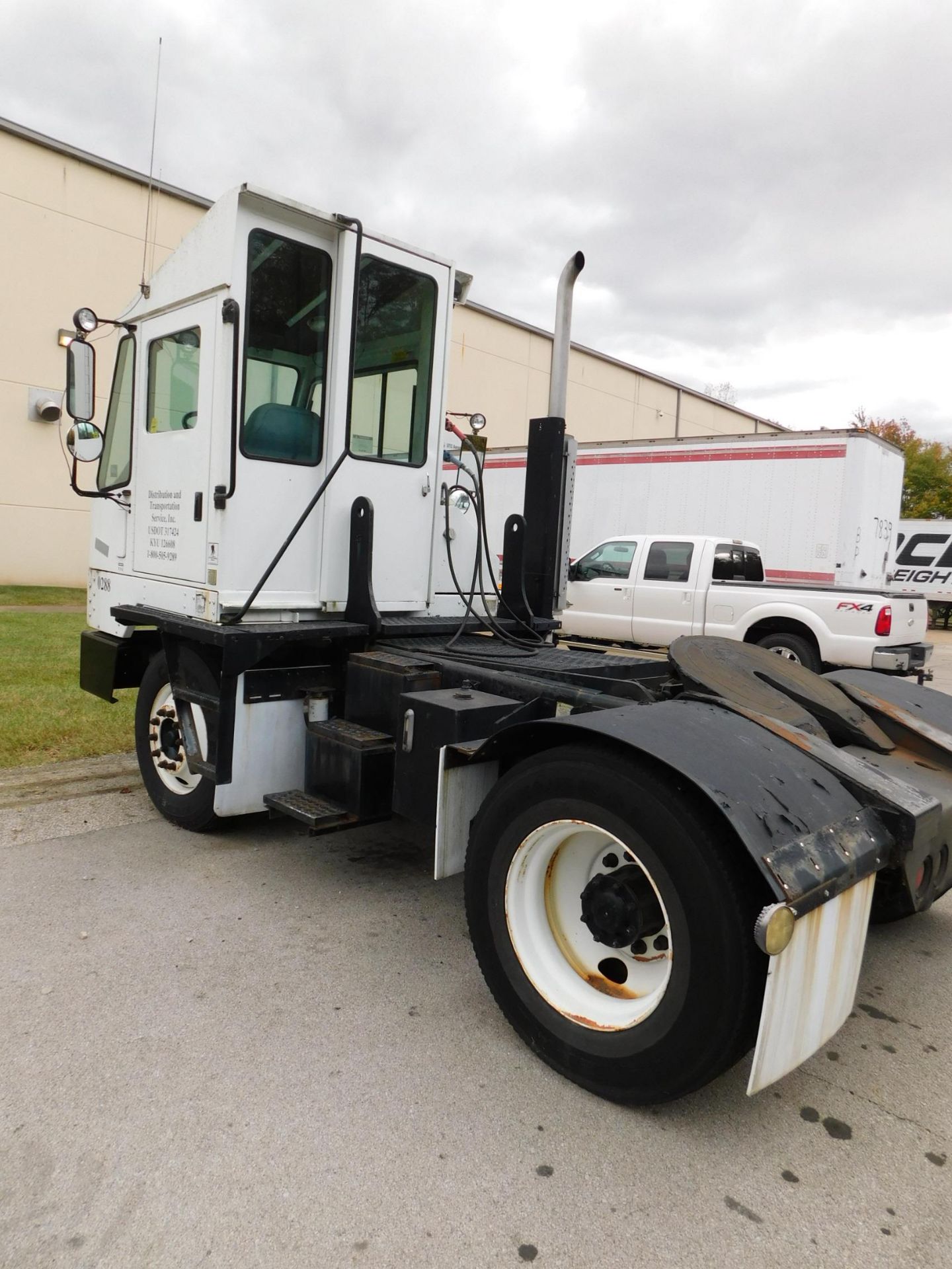 2005 Ottawa Model 30 Yard Tractor, s/n 310288, 43,206 Miles, 22,549 Hours, Cummins Diesel, Unit - Image 3 of 28