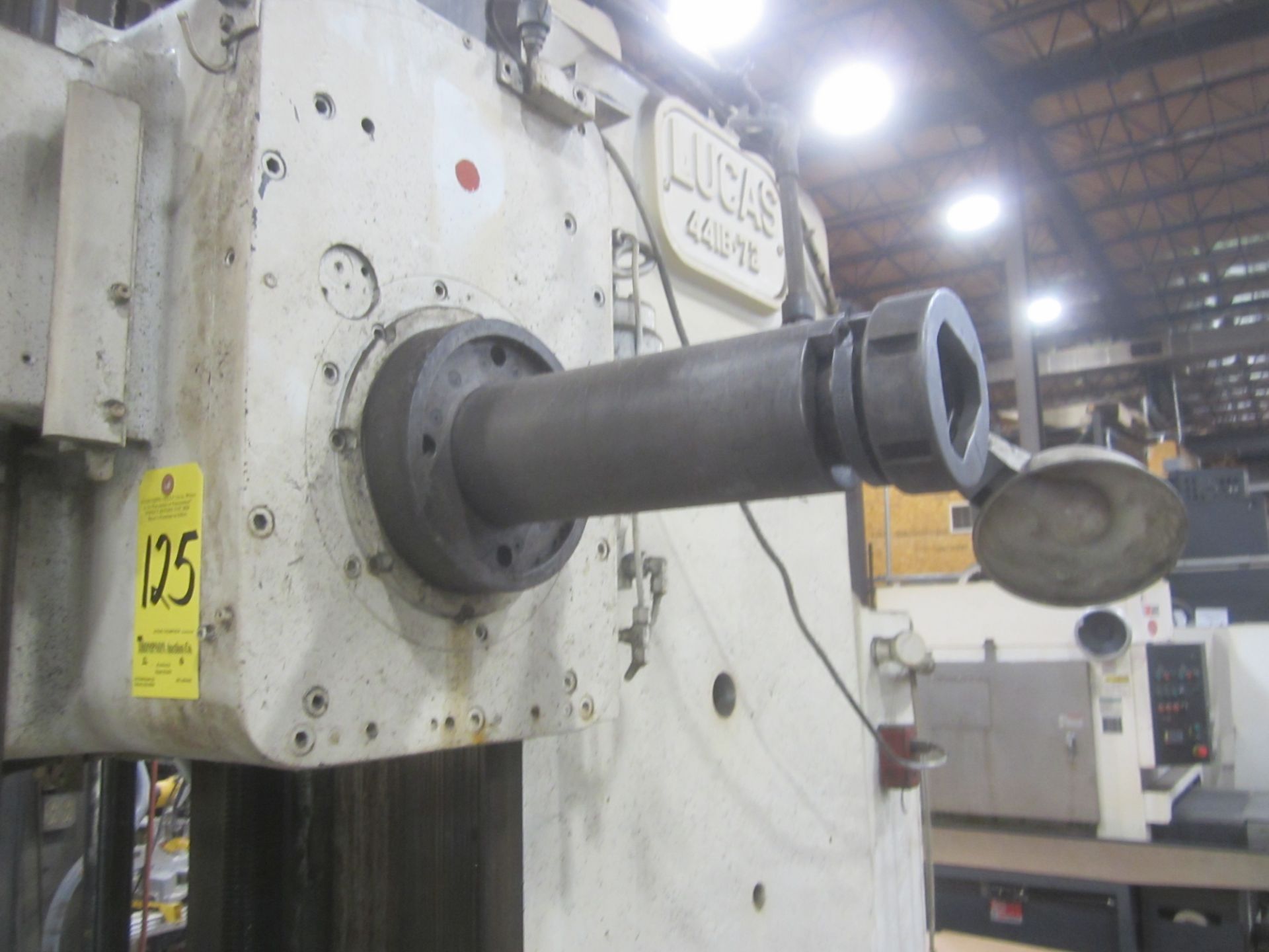 Lucas Model 441B-72 Horizontal Boring Mill, s/n 41B2423, 4" Spindle, MT Spindle with QC Adaptor, - Image 9 of 13