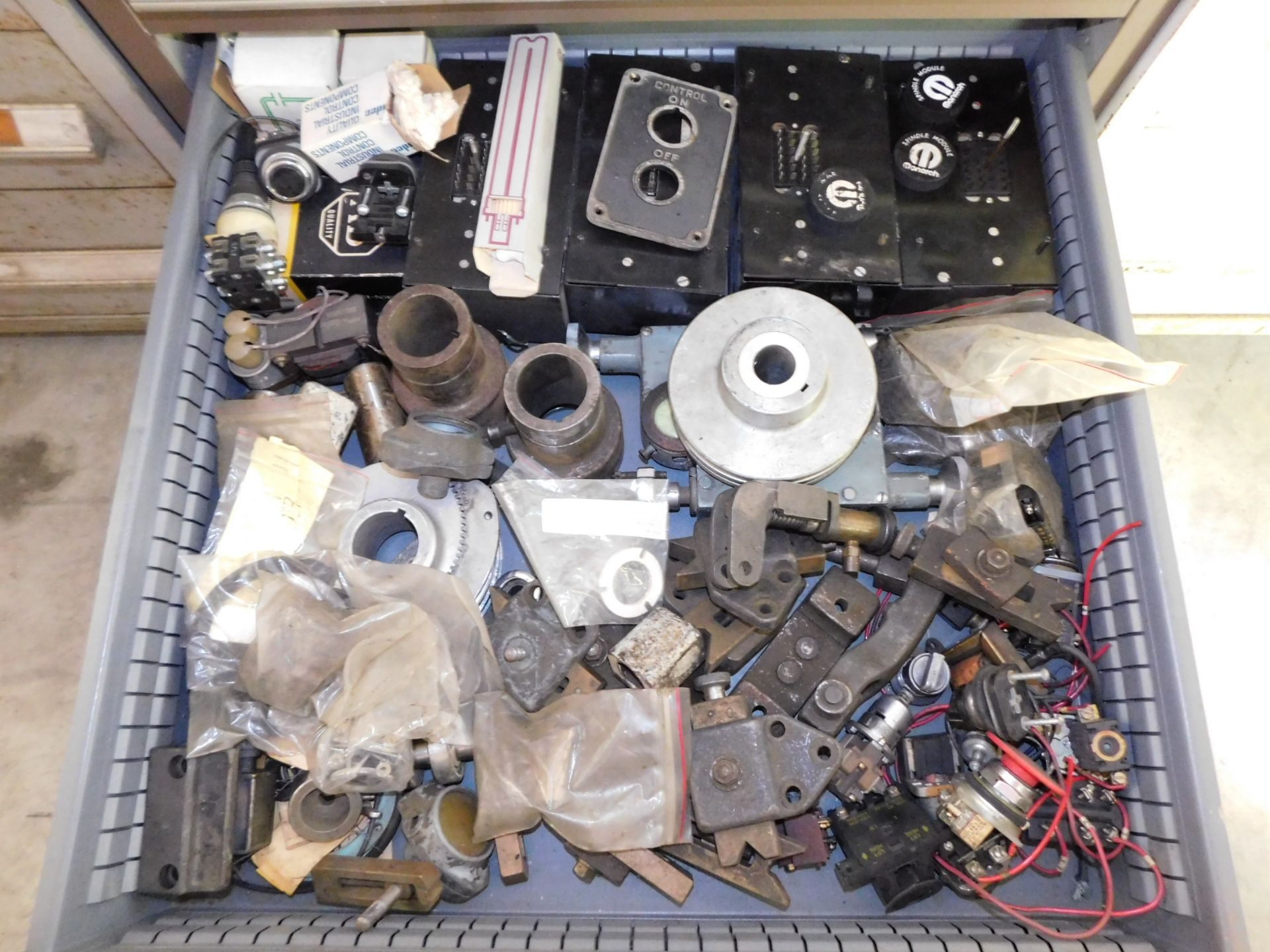 (5) Drawer Vidmar Tool Cabinet with Contents of Hardinge Parts - Image 4 of 5