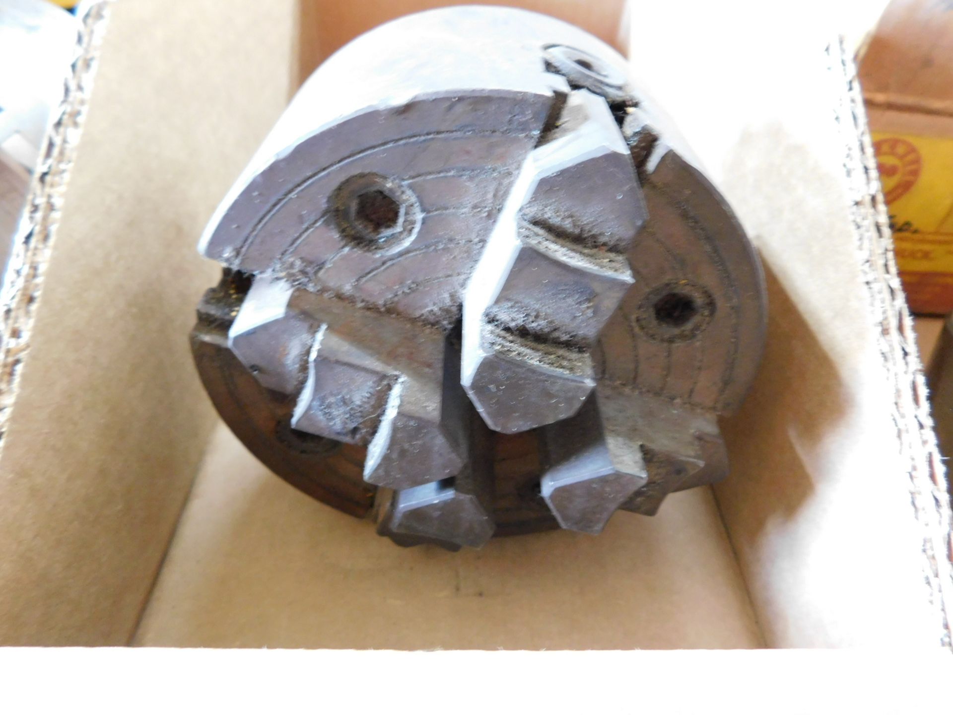 4 1/2" 4-Jaw Chuck with Tapered Shank Adaptor