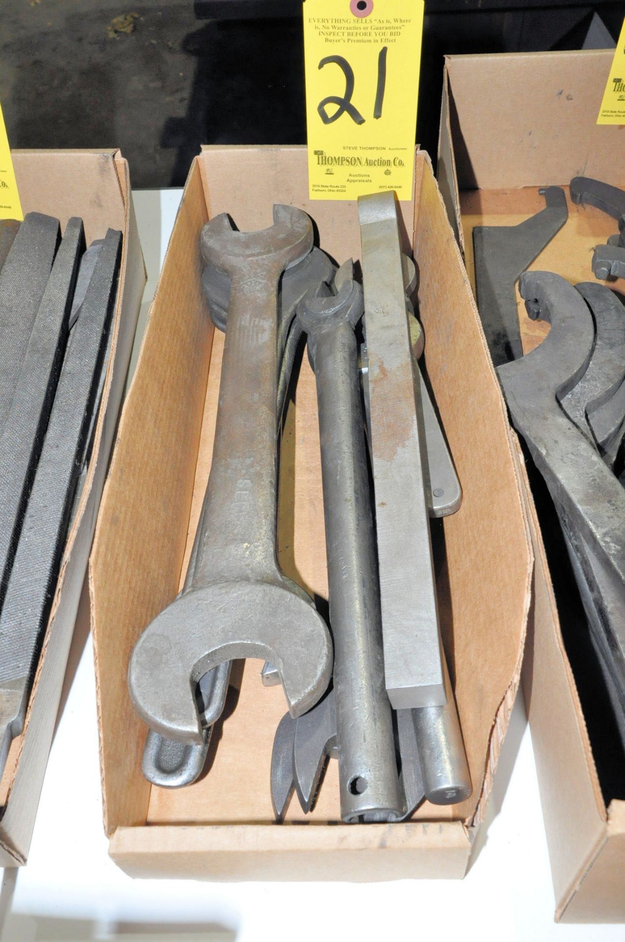 Lot-Machine Wrenches in (1) Box