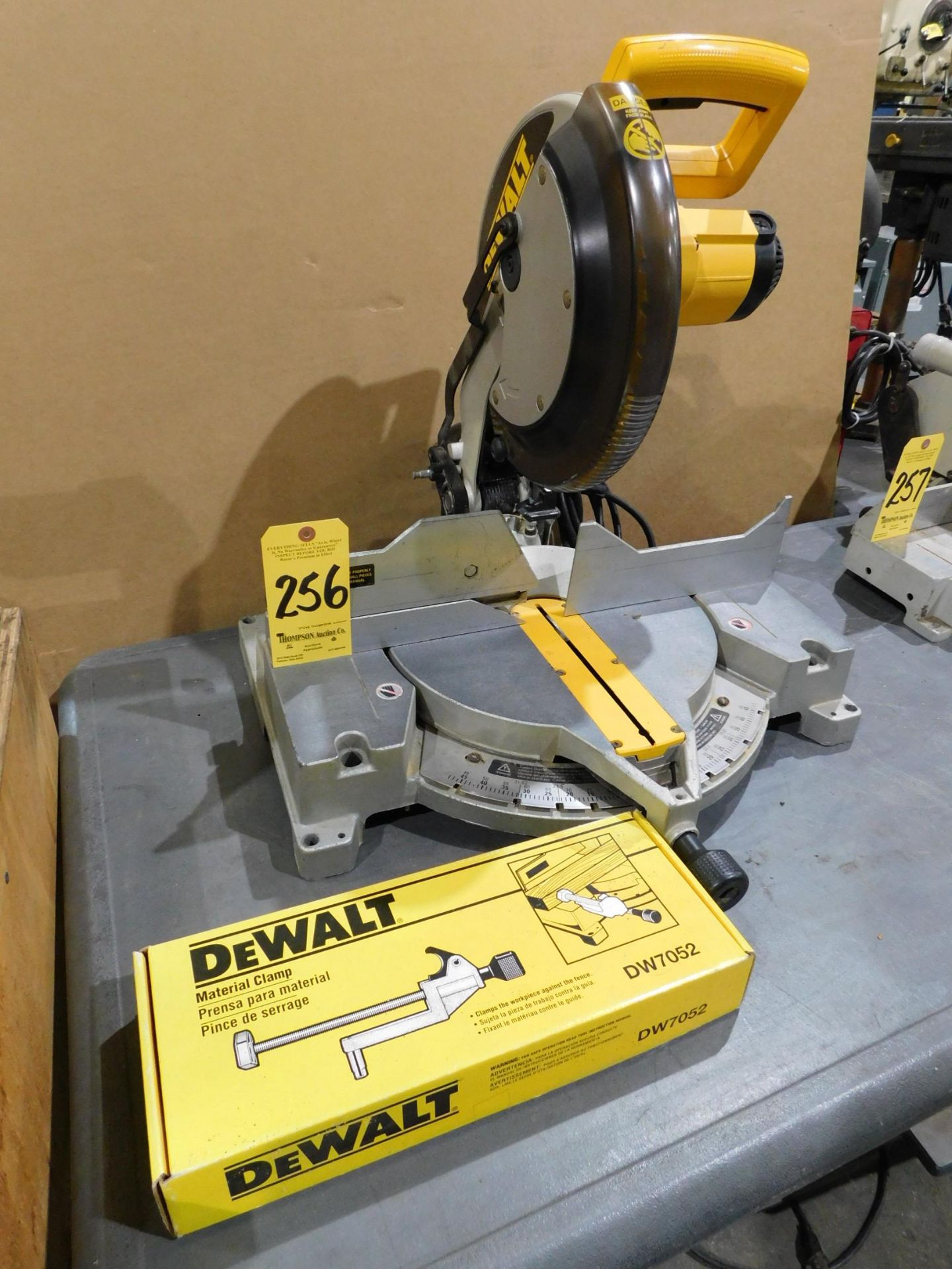 Dewalt PW705 12" Compound Miter Saw