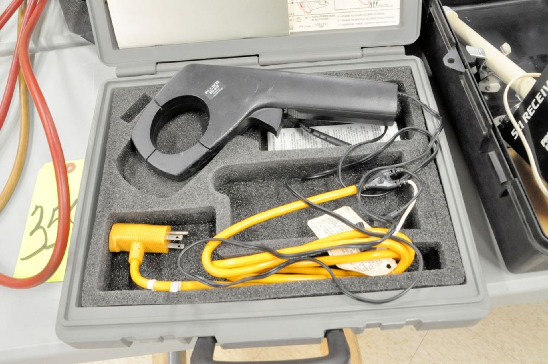 Lot-Refrigerant Gauges, Fluke 80i-KW Current Power Probe, Progressive Electronics 521 Signal - Image 2 of 9