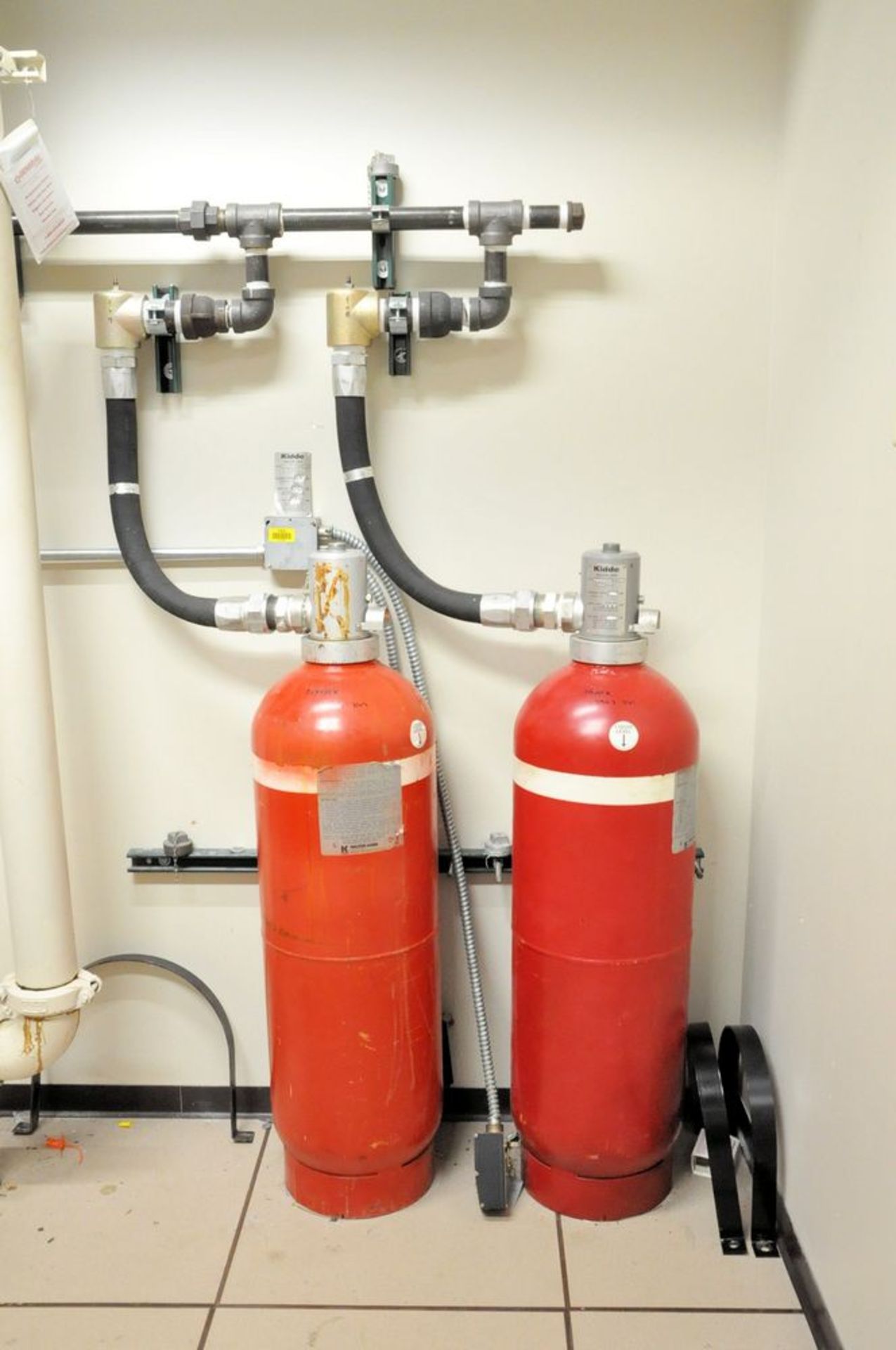 Lot-Fire Suppression System with (8) Tanks - Image 2 of 3