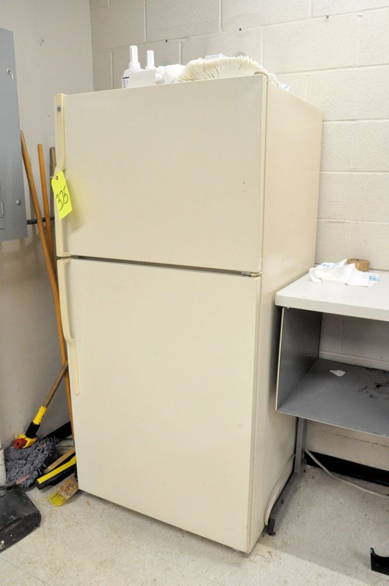 GE Refrigerator