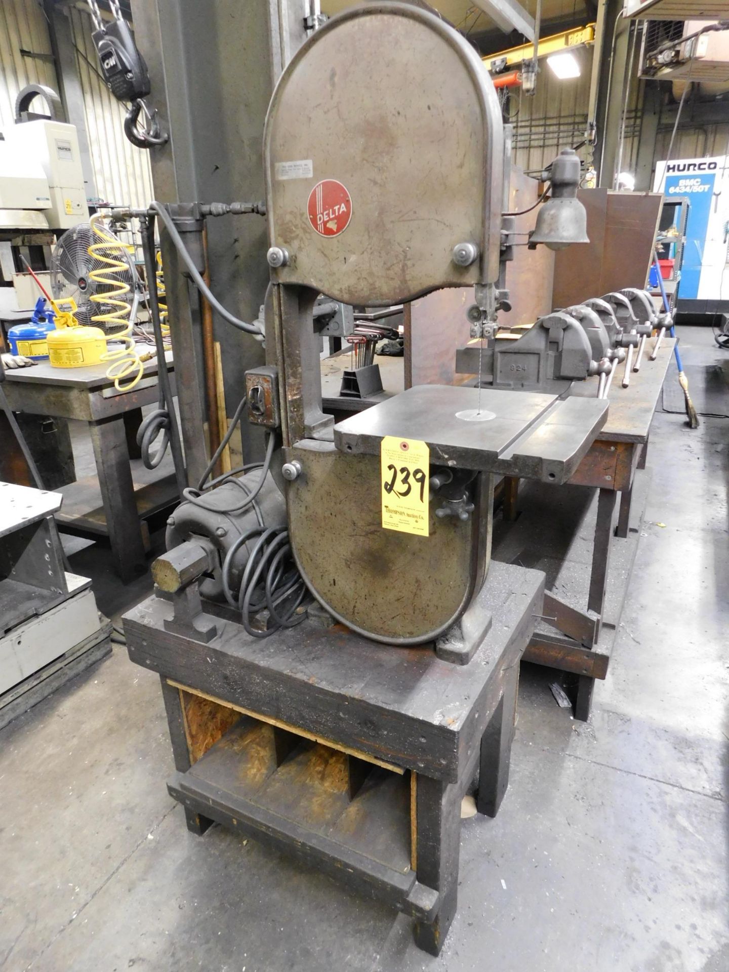 Delta 14" Vertical Band Saw with Stand, 110/1/60