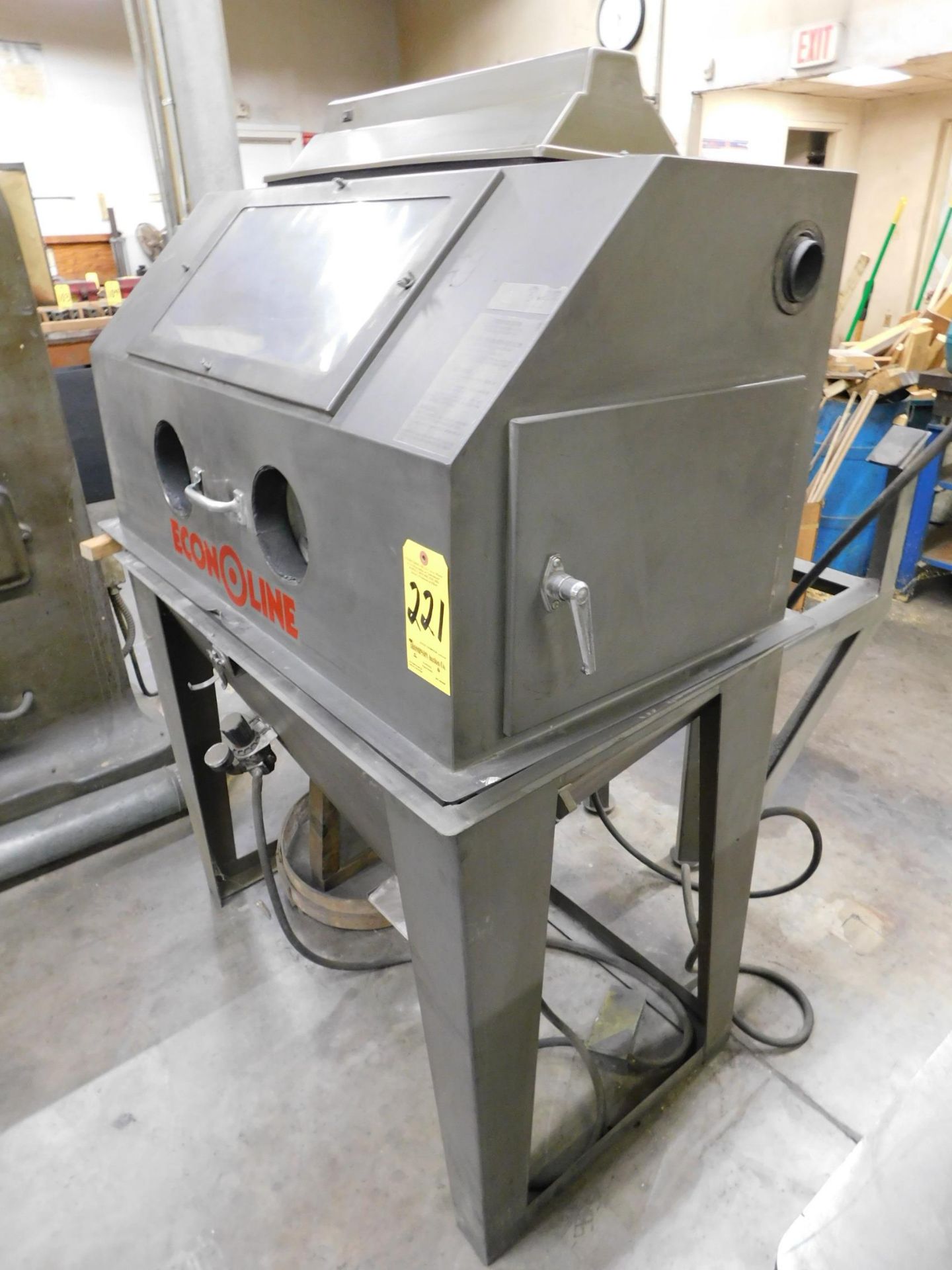 Econoline Clamshell Type Dry Blast Cabinet, 24" X 41" X 24" Inside Cabinet - Image 2 of 6