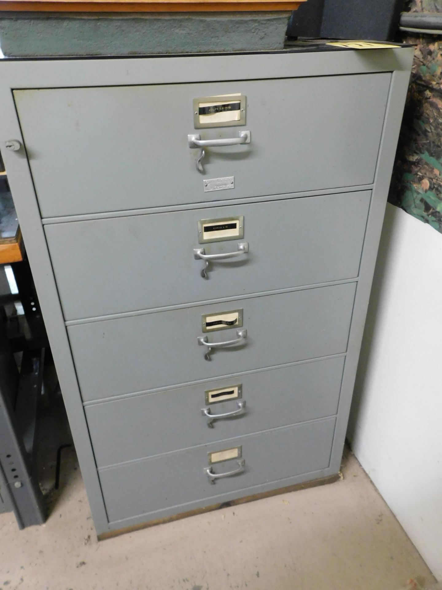 Heavy Duty 5 Drawer Cabinet & Contents