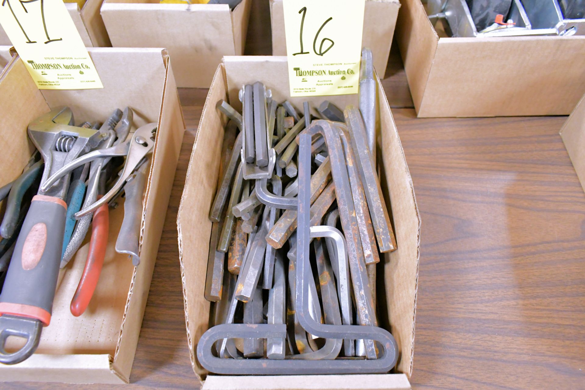 Lot-Allen Wrenches in (1) Box