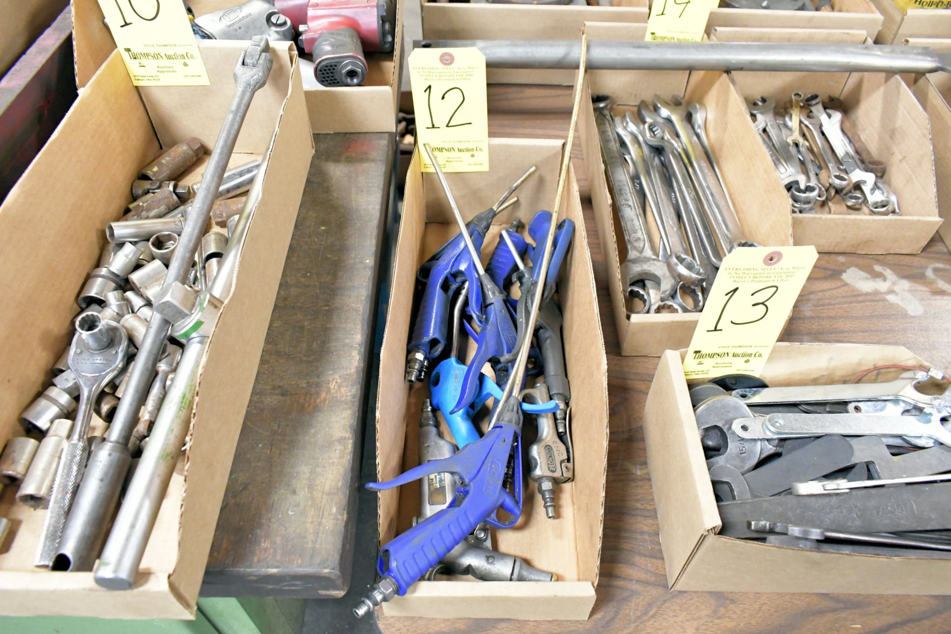 Lot-Blowoff Tools in (1) Box