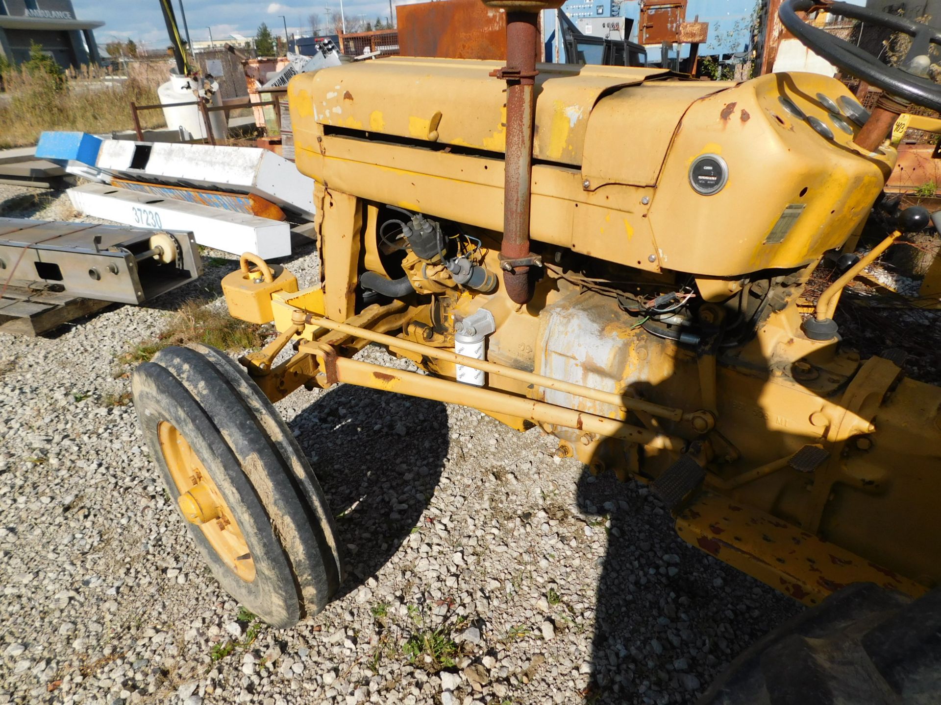 Massey Ferguson Model 135 Tractor, s/n 9A149682, Gasoline, OROPS - Image 3 of 11