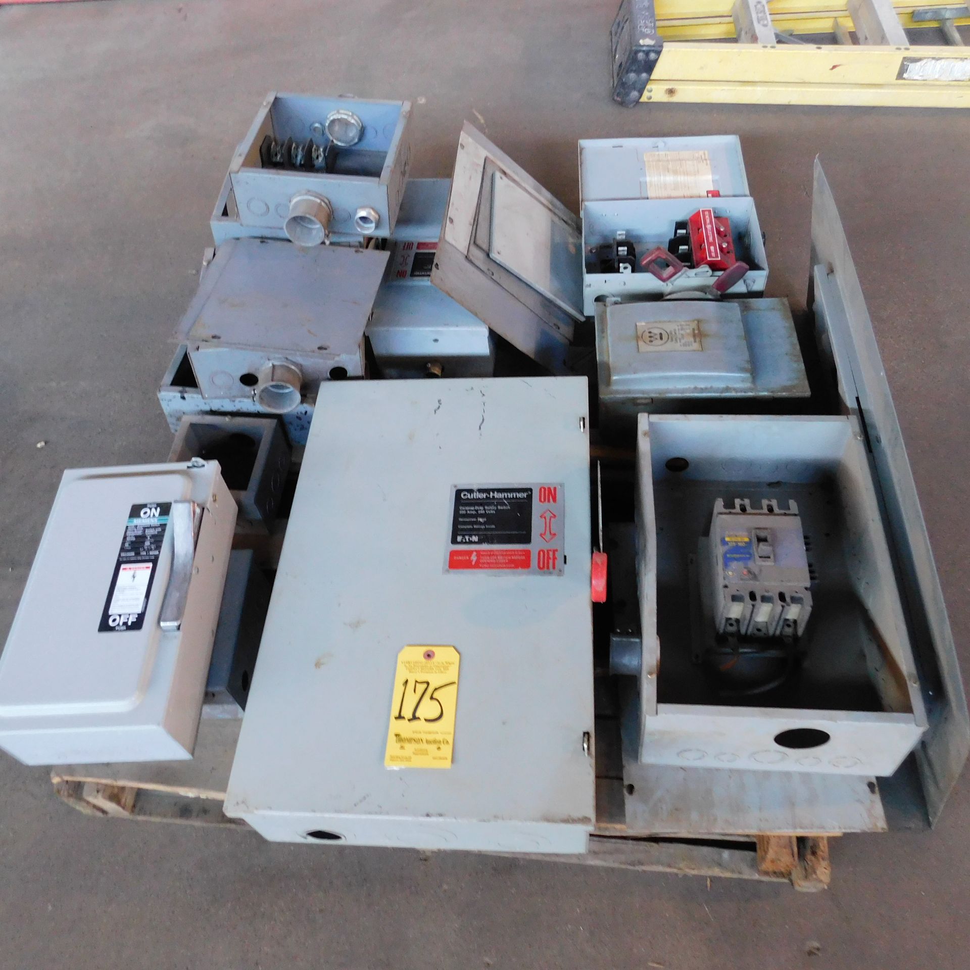 Lot, Disconnect Boxes, Cutler Hammer, Square D, Siemens, Etc.