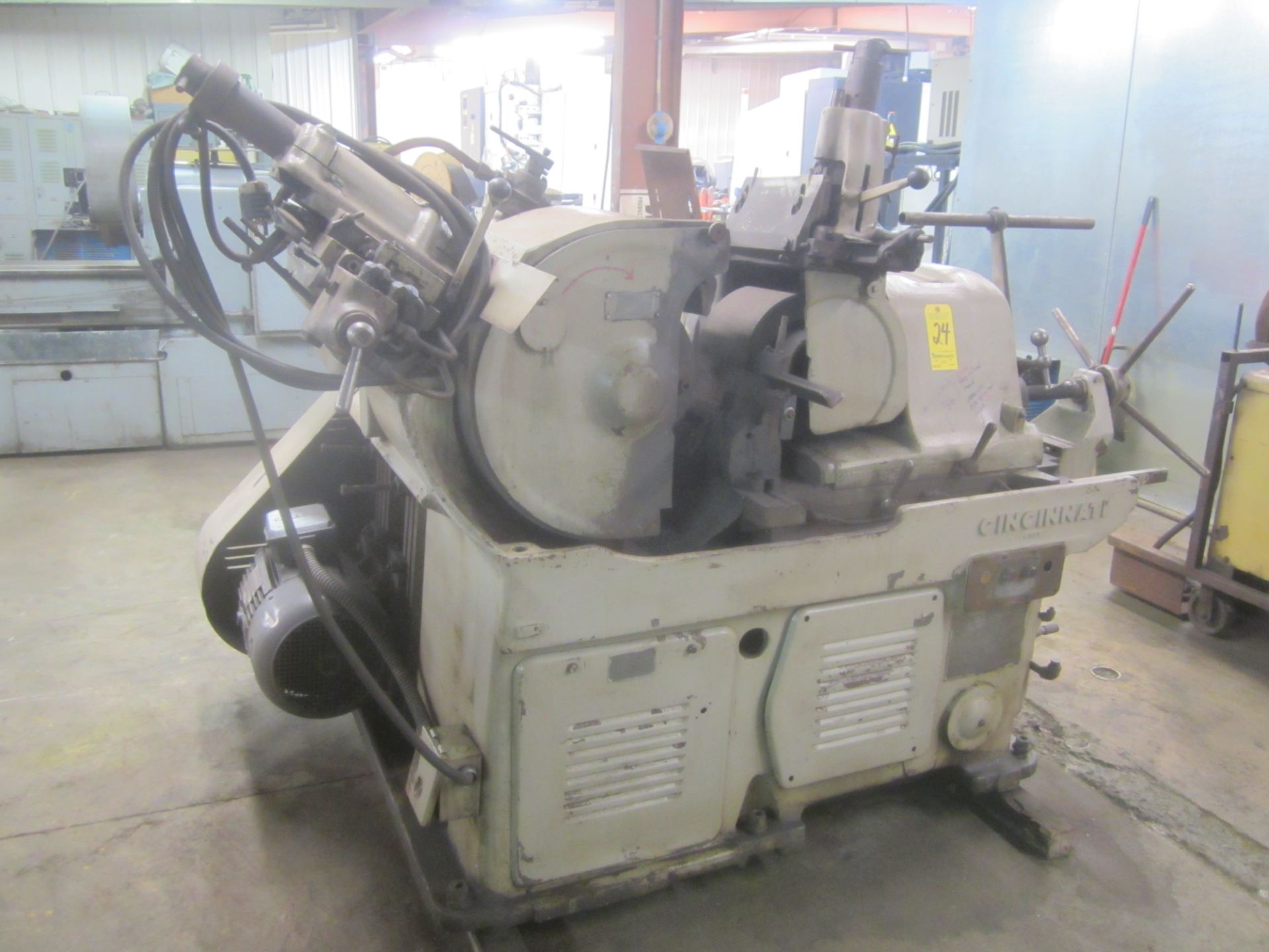 Cincinnati #2EA Centerless Grinder, s/n 2M2H1P-441, 3" Capacity, Hydraulic Grinding Wheel Dresser, - Image 3 of 8