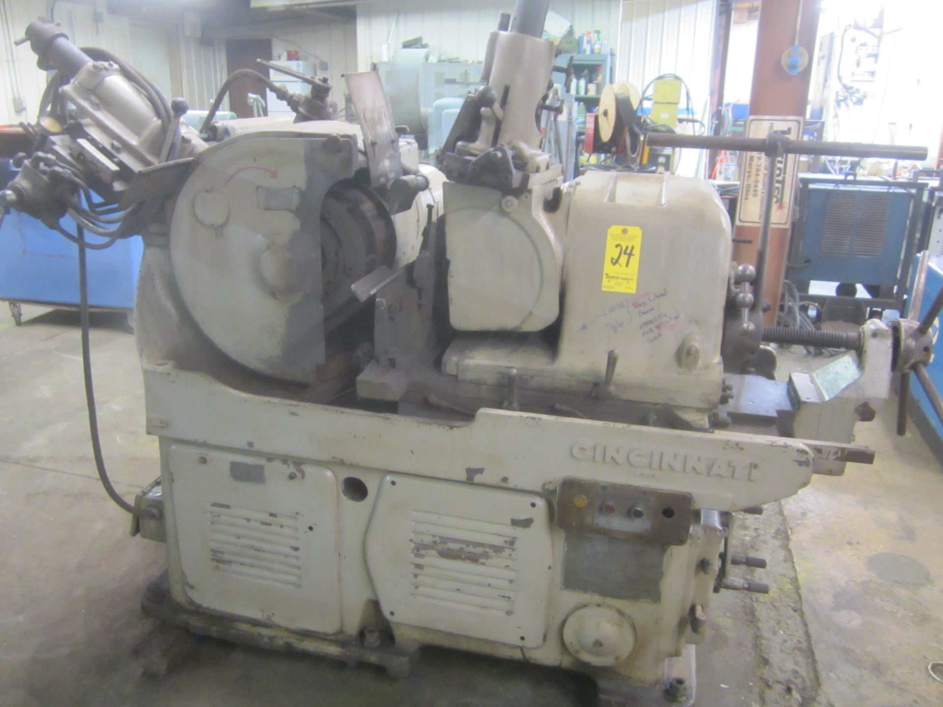 Cincinnati #2EA Centerless Grinder, s/n 2M2H1P-441, 3" Capacity, Hydraulic Grinding Wheel Dresser,