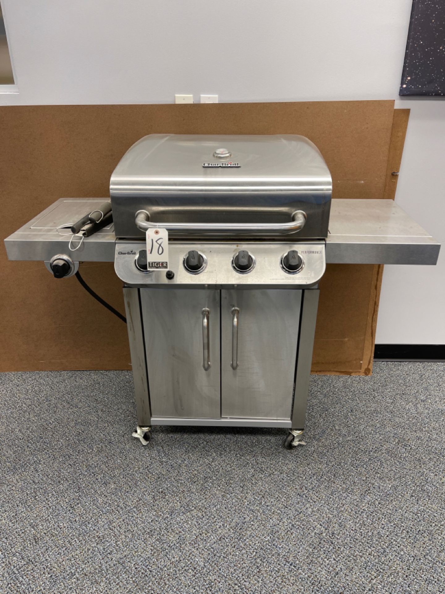 Char-Broil Performance BBQ Charbroiler