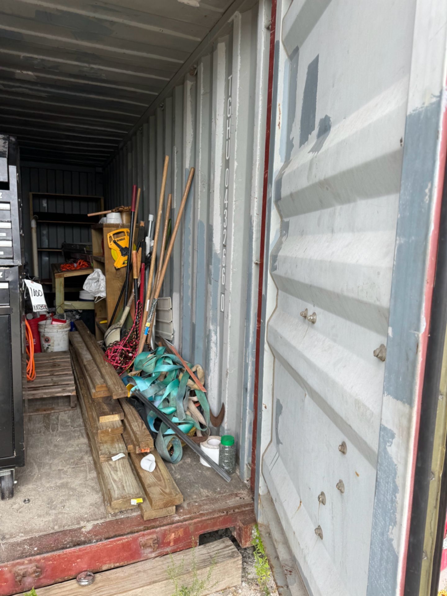 Lot 20' Shipping Container - Image 4 of 25
