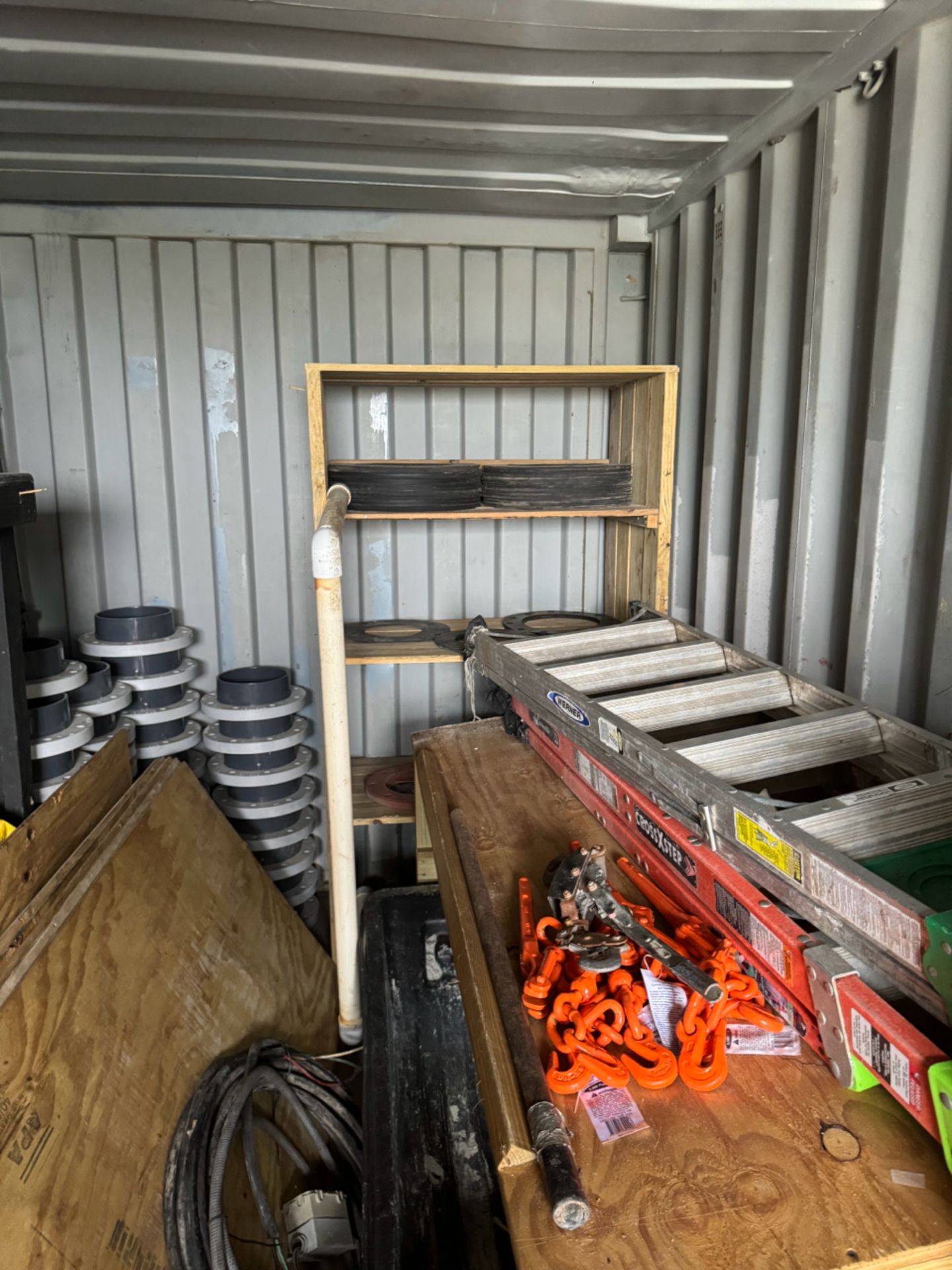 Lot 20' Shipping Container - Image 20 of 25