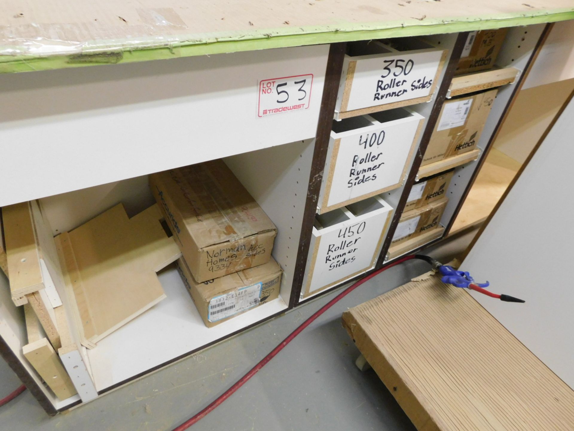 (3) BENCHES OF HETTICH & BLUM HARDWARE - Image 8 of 11