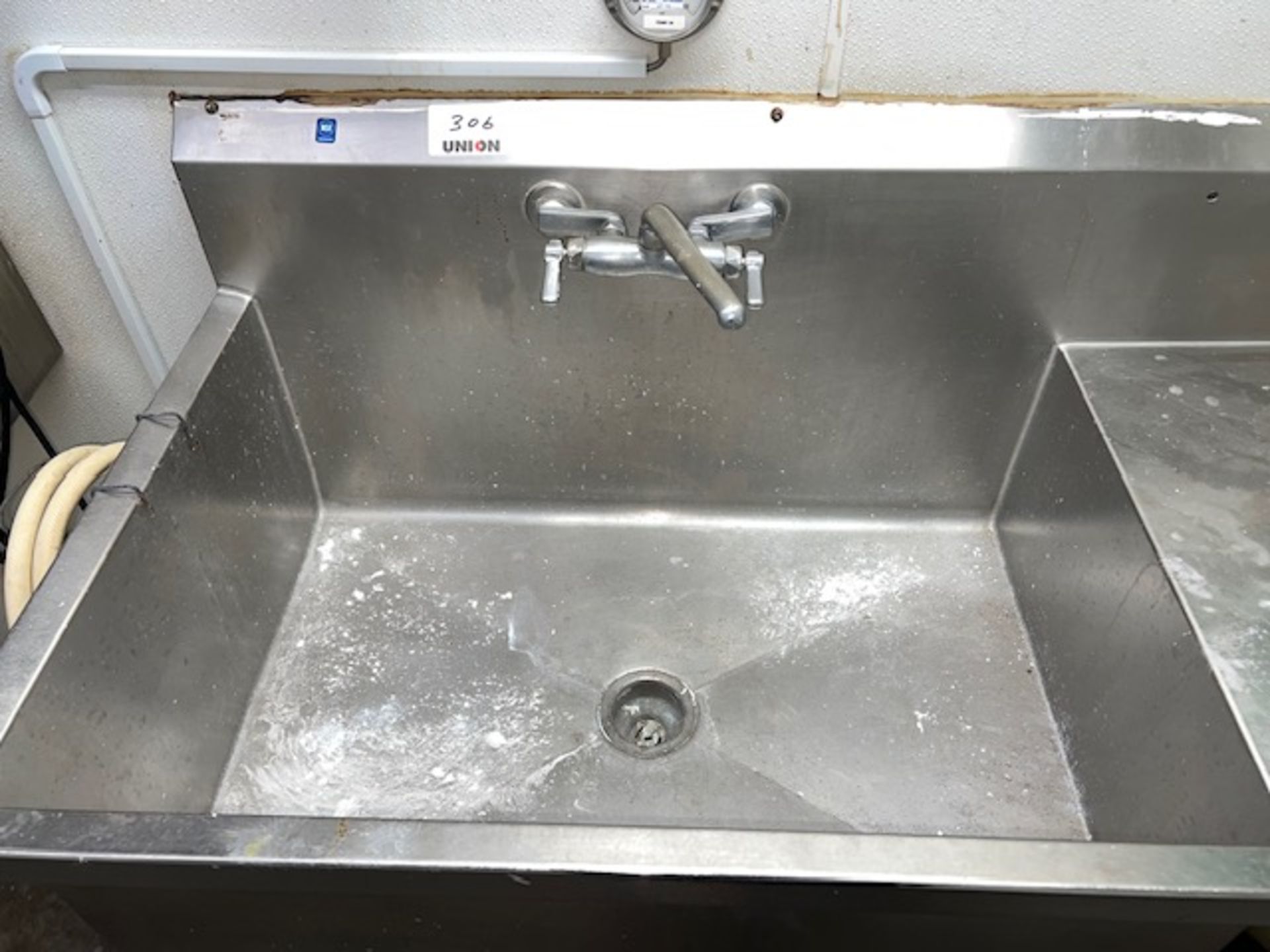 Asset 306A - Stainless steel sink, 36" x 24" x 13" deep . $345.00 Rigged and packed on 48" x 40" - Image 3 of 3