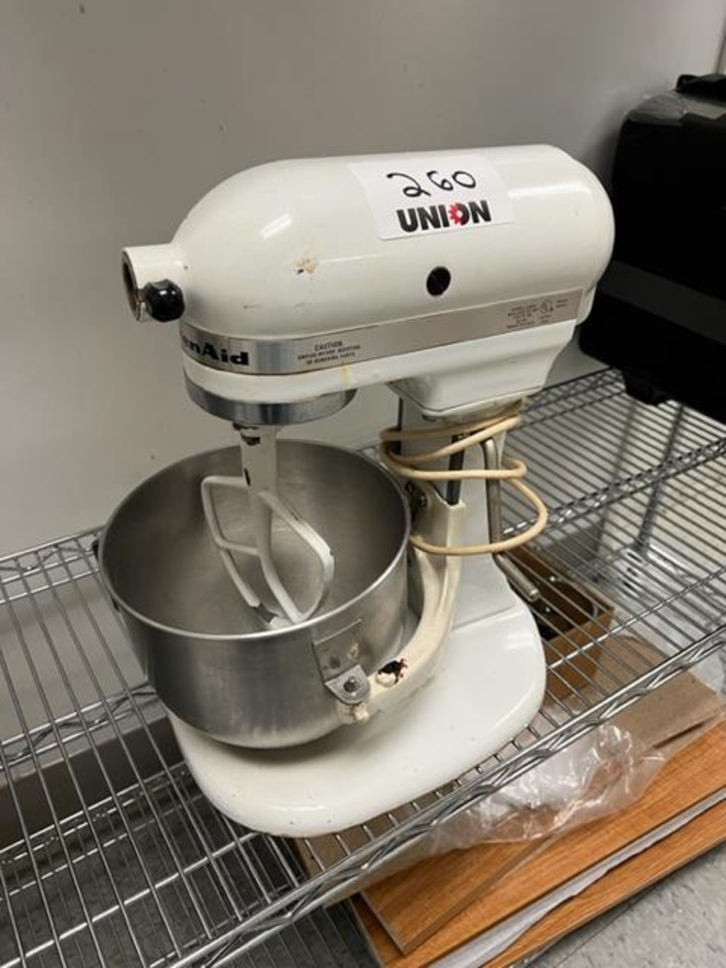 Asset 260 - Kitchenaid 5 quart mixer, model K5SS with SS bowl and flat beater. $80.00 Packed in