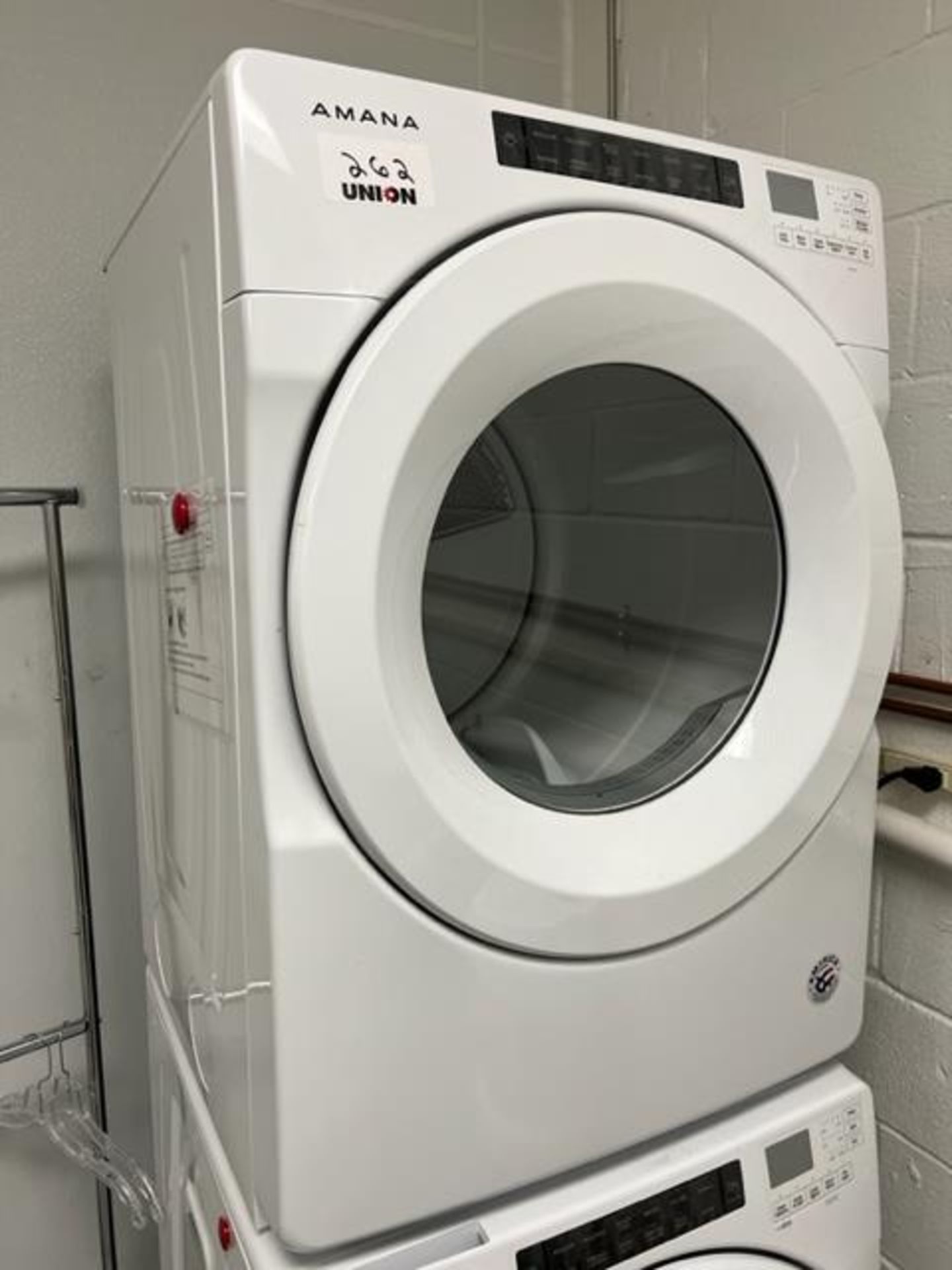 Asset 262 - Amana Electric Dryer type DJAN-ELE-2406024-EL54. $345.00 Rigged and packed on 48" x