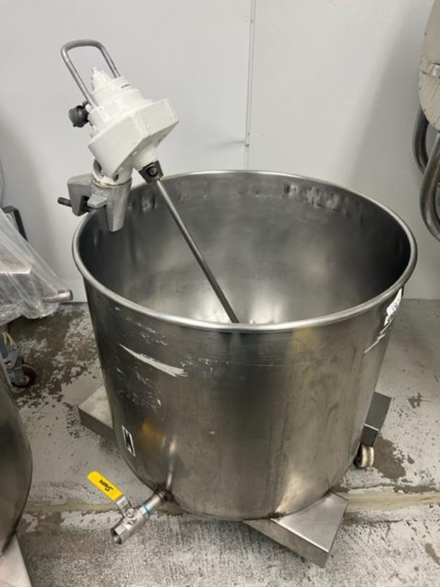 Asset 187 - Stainless Steel 70 gallon tank with air operated 6" diameter propellor