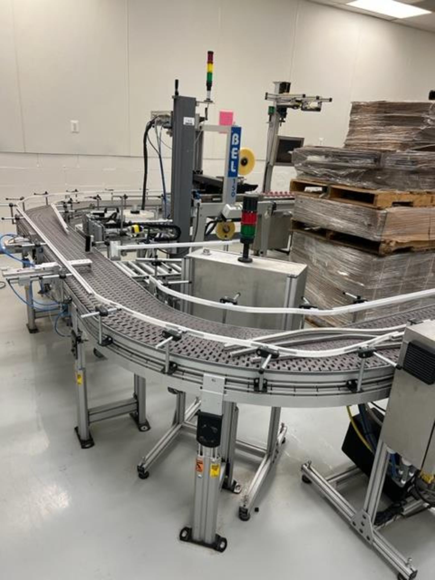 Asset 122 - Dorner U-shape flat top chain conveyor 3-ft infeed, 8-ft straight section and 4-ft - Image 2 of 3