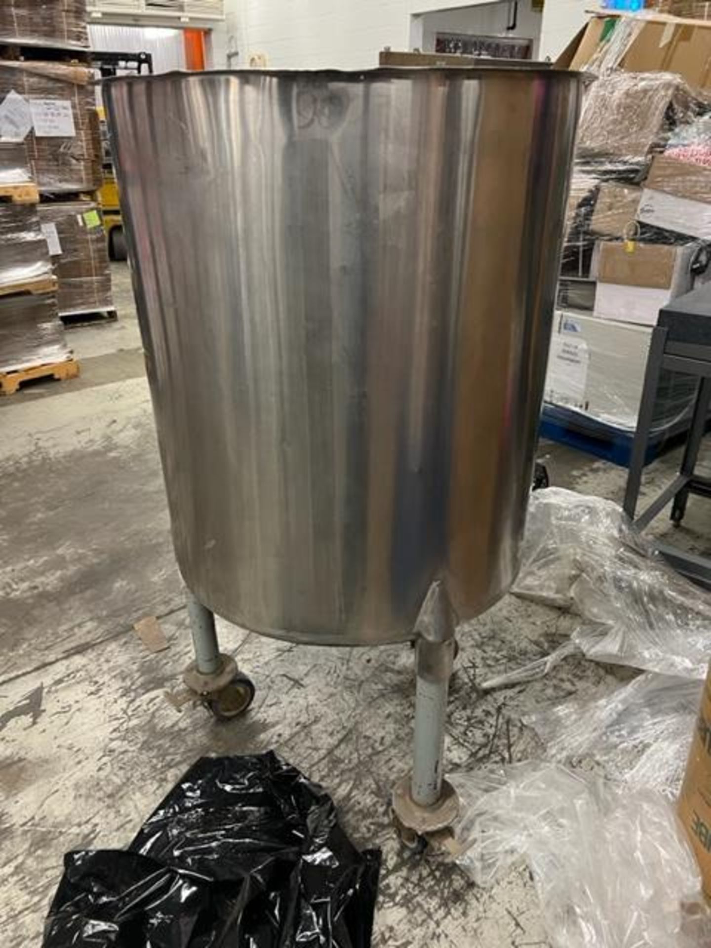 Asset 313 - Stainless steel 125 gallon tank 31" diameter x 39" deep with cone bottom - Image 2 of 3