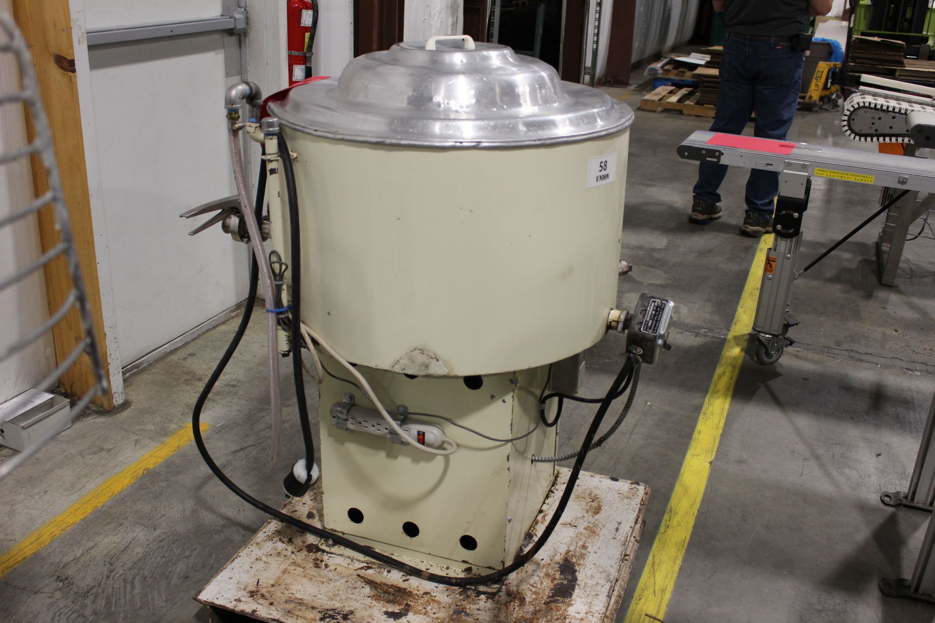 Asset 58 - Elsinghorst 200-lb Carbon Steel water jacketed and agitated Chocolate Melter,