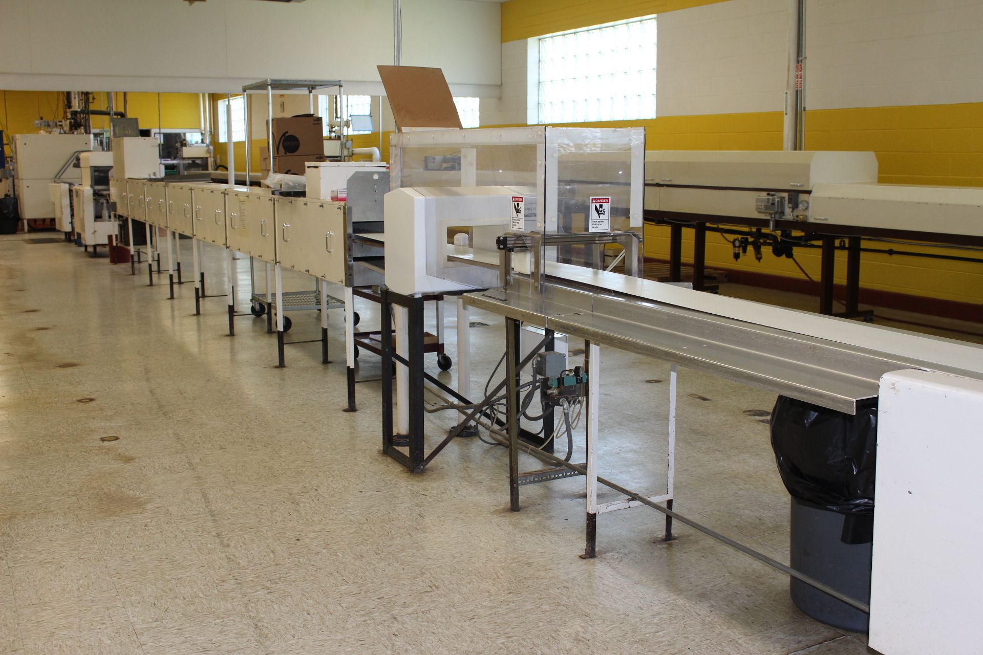 Asset 23 - Smith 10" enrobing line with 2-ft infeed, bottomer, 7-ft cold plate with freon - Image 10 of 10