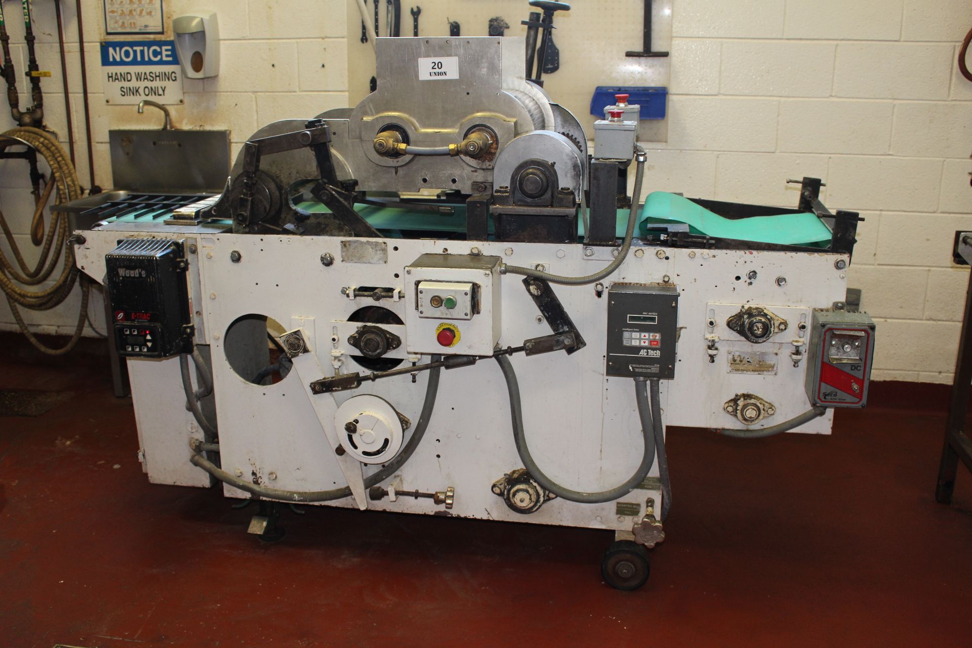 Asset 20 - Werner Lehara 16" Wire-Cut Candy Extruder with hopper, jacketed rollers with - Image 4 of 6