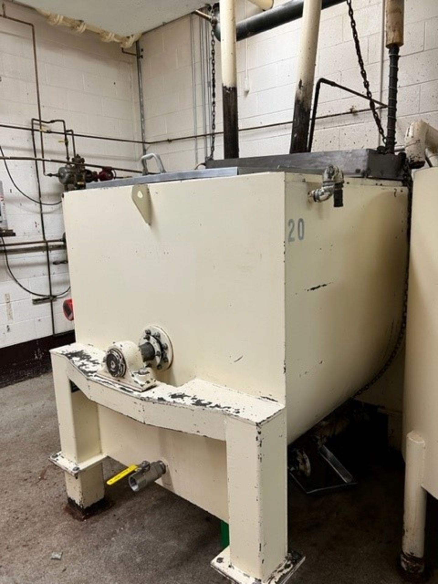 Blommer 5000-lb Carbon Steel Jacketed Chocolate Tank