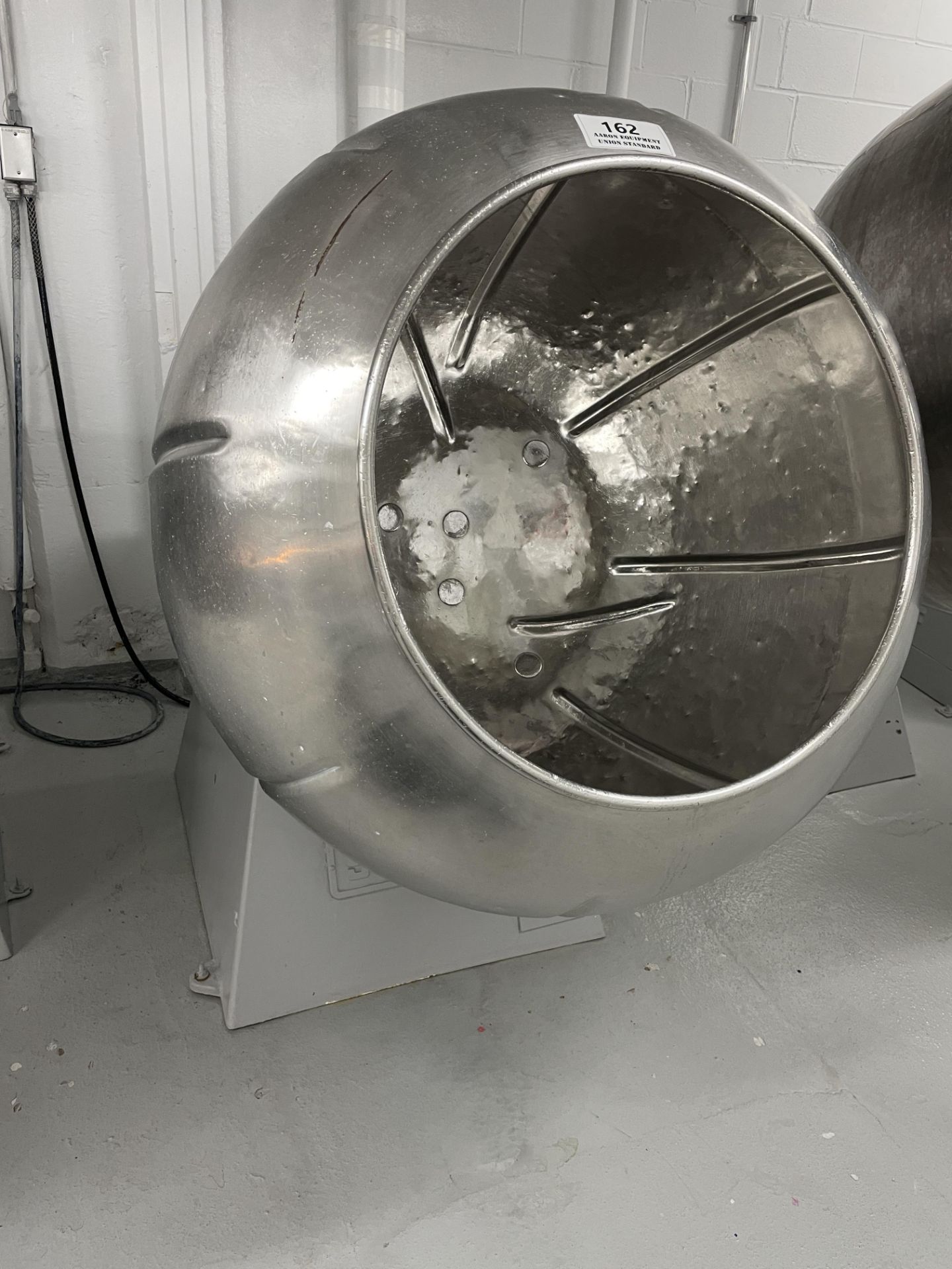 Asset 162 - Stokes 38" stainless steel coating pan with sanitary pressed ribs, 34" deep x 24" - Image 2 of 5