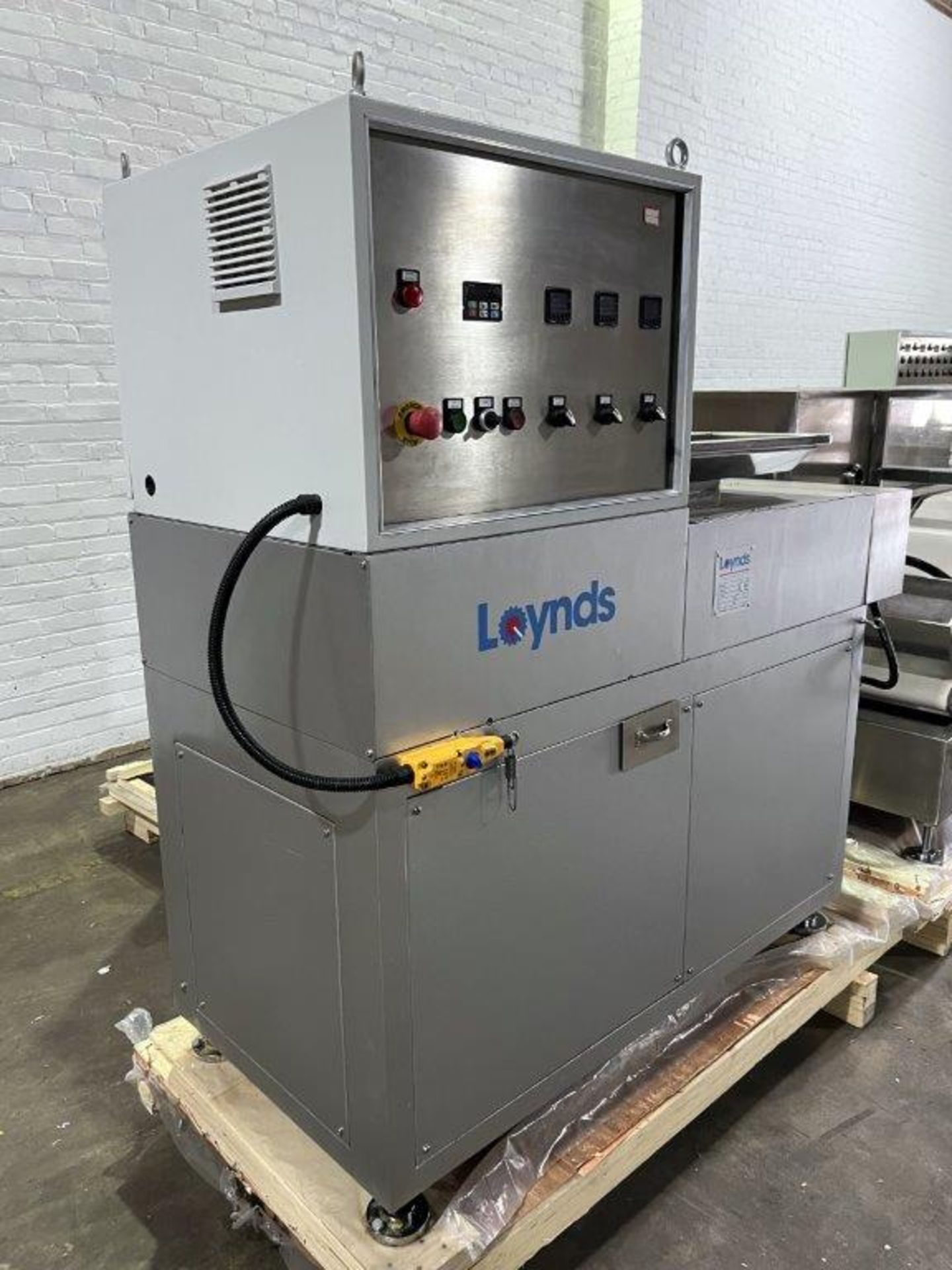 Loynds 300 mm Wide Rolling & Scoring Line for Chiclets - Image 77 of 85